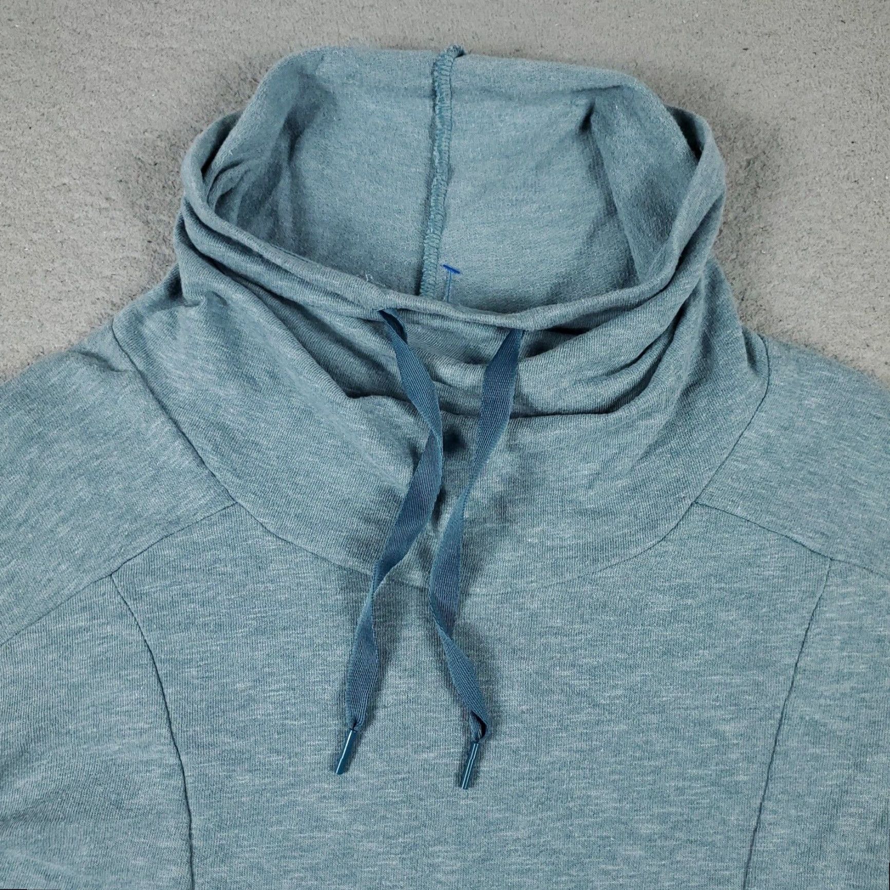 Vintage Columbia Sweater Womens Medium Blue High Neck Pullover Hoodie Sweatshirt Size M / US 6-8 / IT 42-44 - 2 Thumbnail