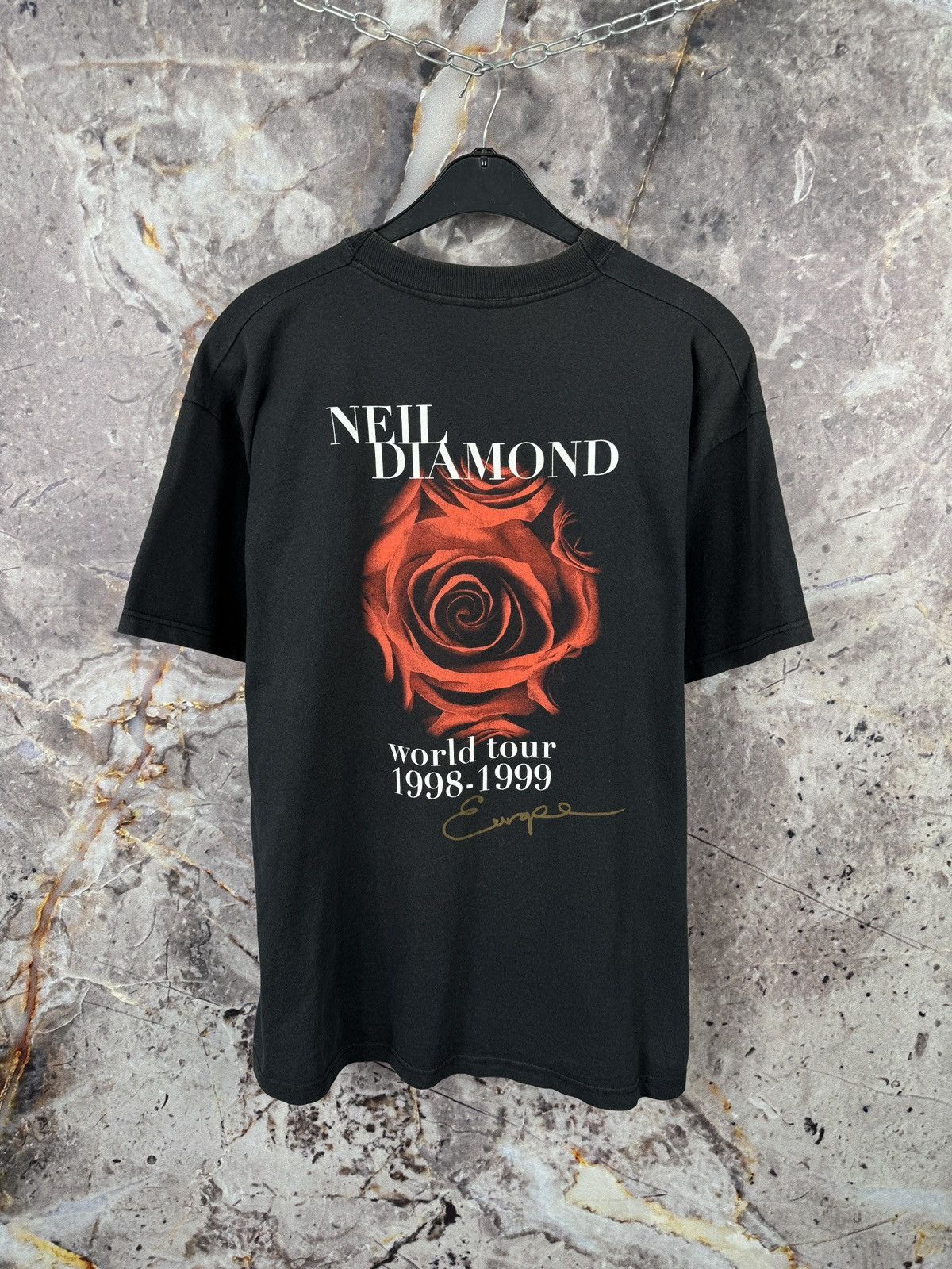 Fruit Of The Loom Vintage Neil Diamond World Tour 1998–1999 Graph Band T-Shirt Size US XL / EU 56 / 4 - 10 Thumbnail