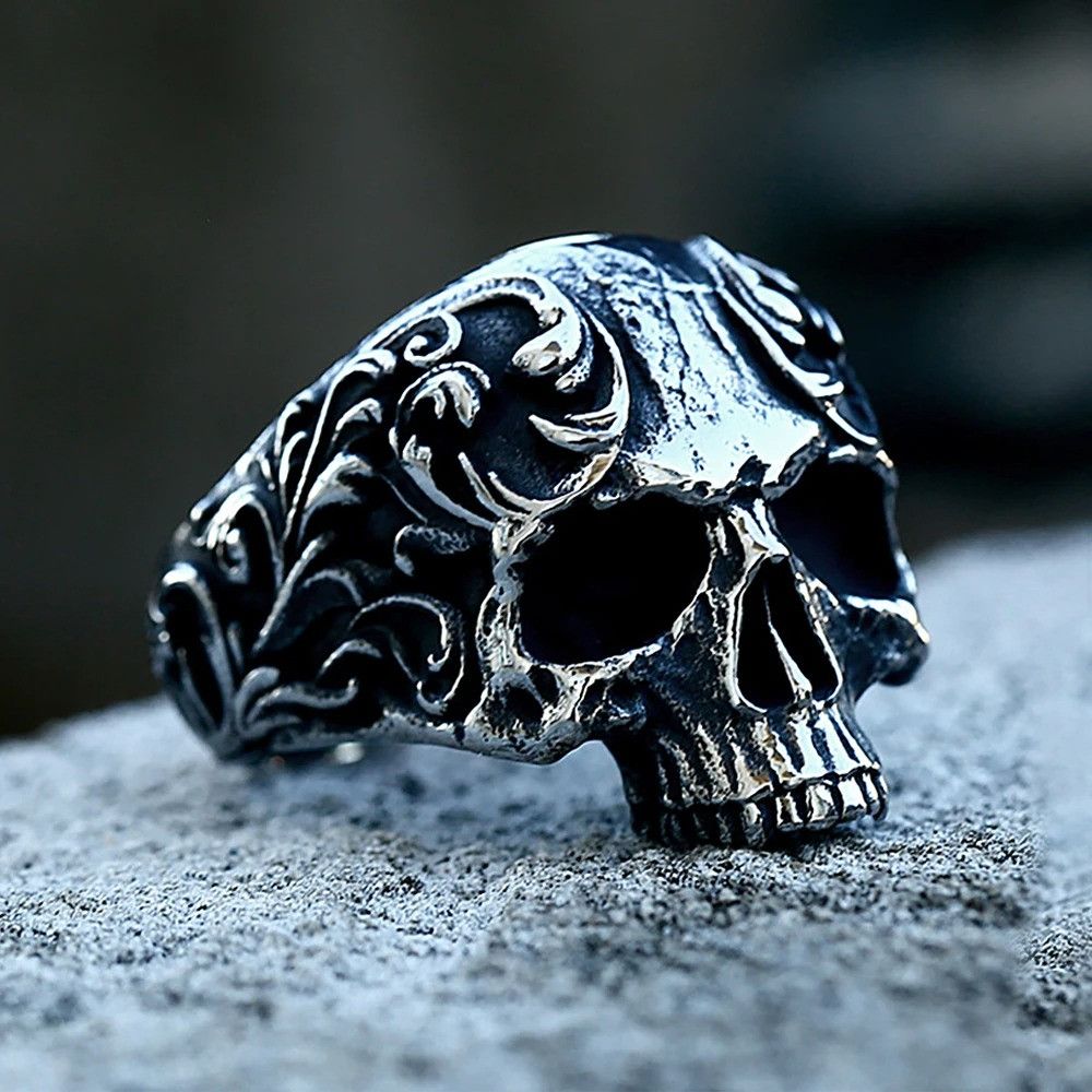 Other Vintage Gothic Carved Skull Ring Size ONE SIZE - 1 Thumbnail