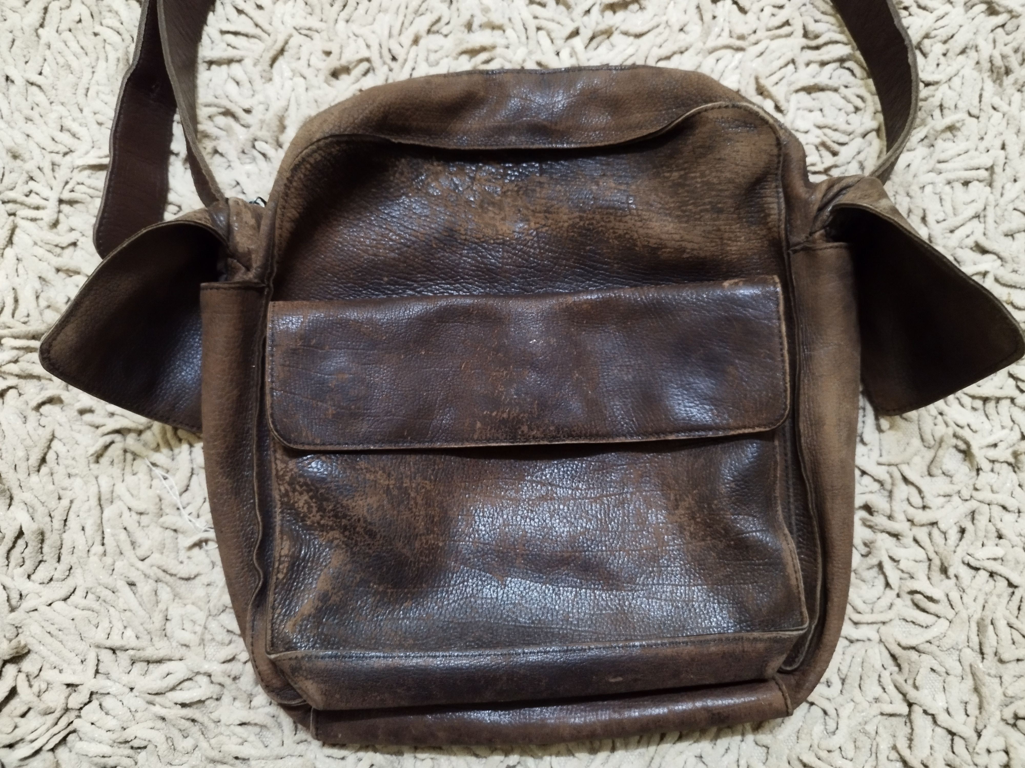 Bottega Veneta Vintage Distressed Bottega Veneta Cross Body Bag Size ONE SIZE - 2 Thumbnail
