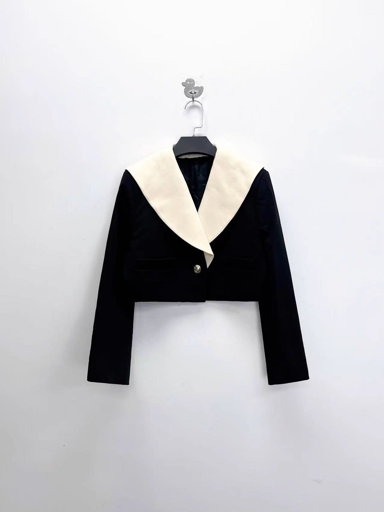 Miu Miu 【Miu Miu】Miu Miu Navy Collar Silk-Wool Short Suit Jacket Size M / US 6-8 / IT 42-44 - 1 Thumbnail