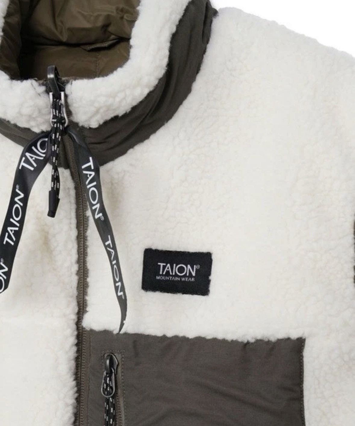 TAION Taion Mountain Reversible Down Fleece Vest Size US S / EU 44-46 / 1 - 7 Thumbnail