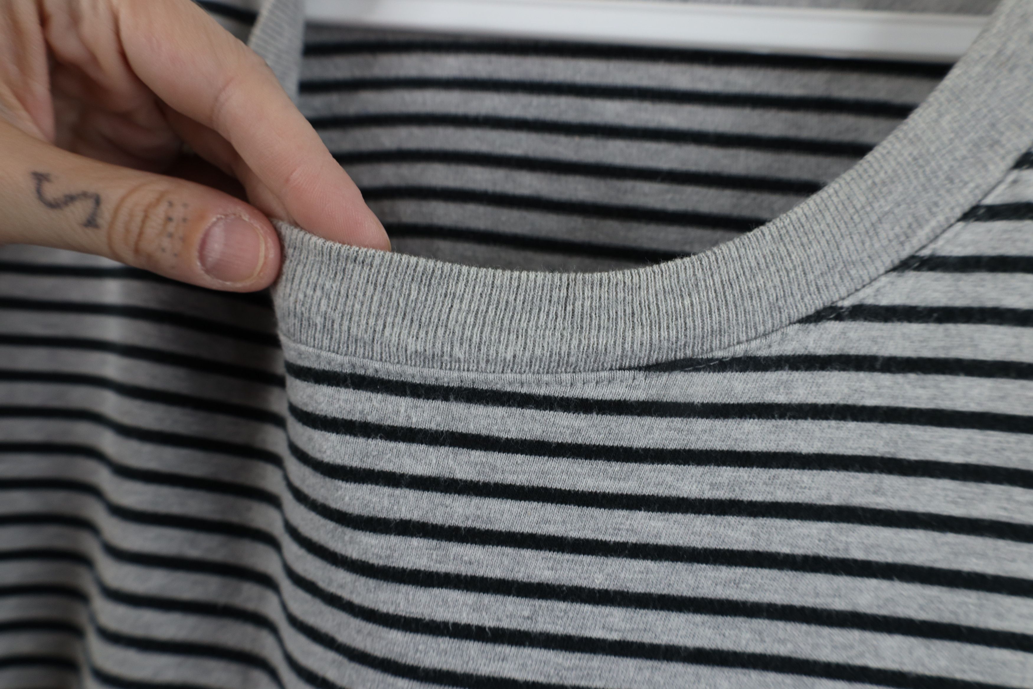 Vintage Vintage 90s Streetwear Striped Short Sleeve T-Shirt Gray Size US XXL / EU 58 / 5 - 7 Thumbnail
