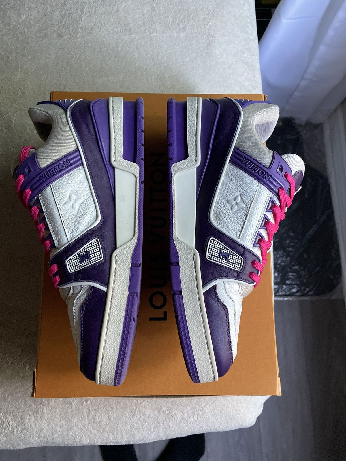 Louis Vuitton Louis Vuitton White Purple Rose Trainer Sneaker Size US 8.5 / EU 41-42 - 5 Thumbnail