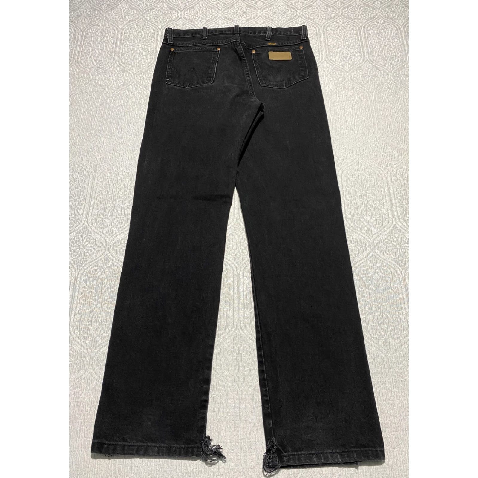 Wrangler Wrangler Jeans Mens 33x34 Black A203 4020 Straight Jeans Distressed Hem Denim Pants Straight Leg 5-Pocket Mens Size US 33 - 3 Thumbnail