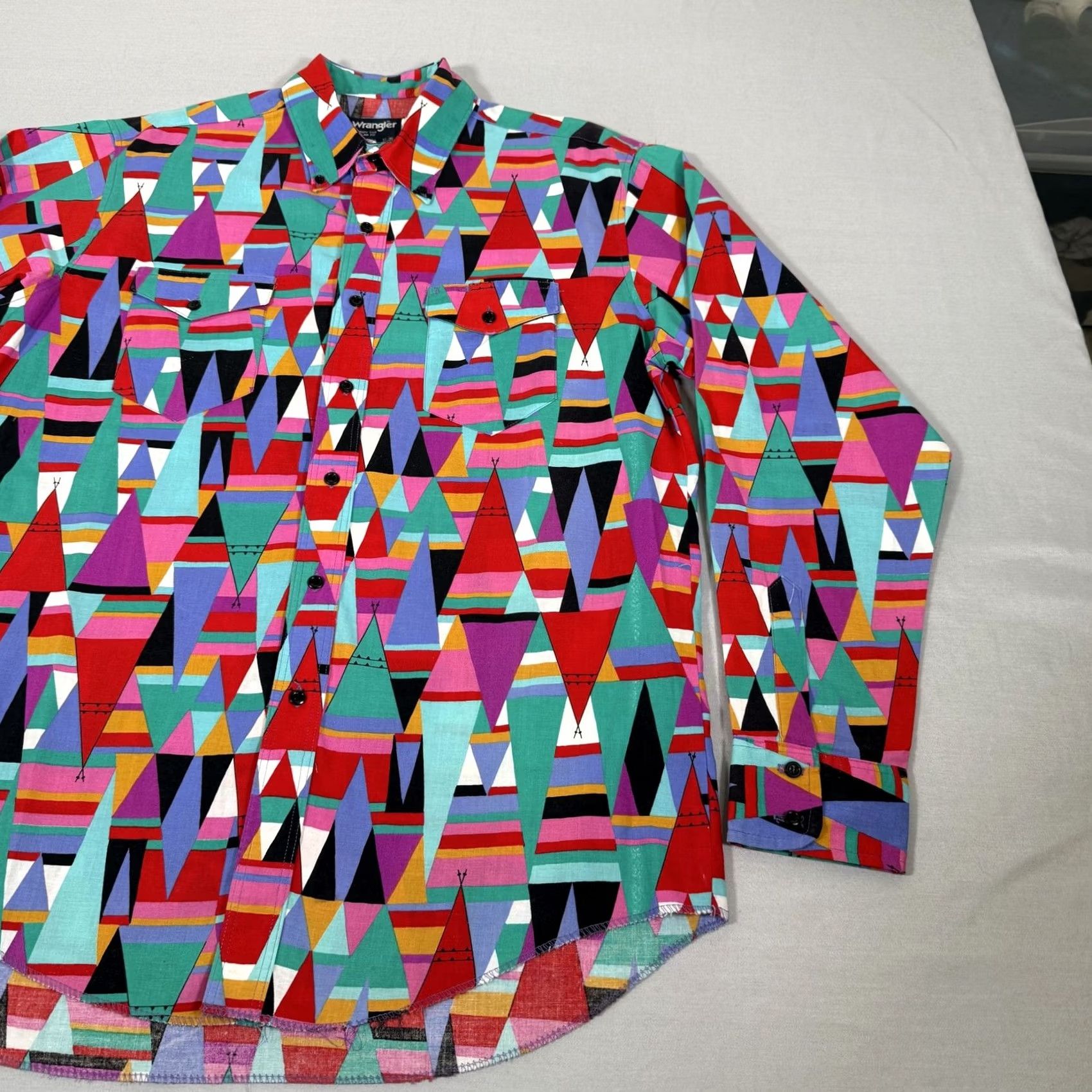 Wrangler VINTAGE Wrangler Shirt Mens XL Aztec Brushpopper Button Up Teepee Western 90s Size US XL / EU 56 / 4 - 5 Thumbnail