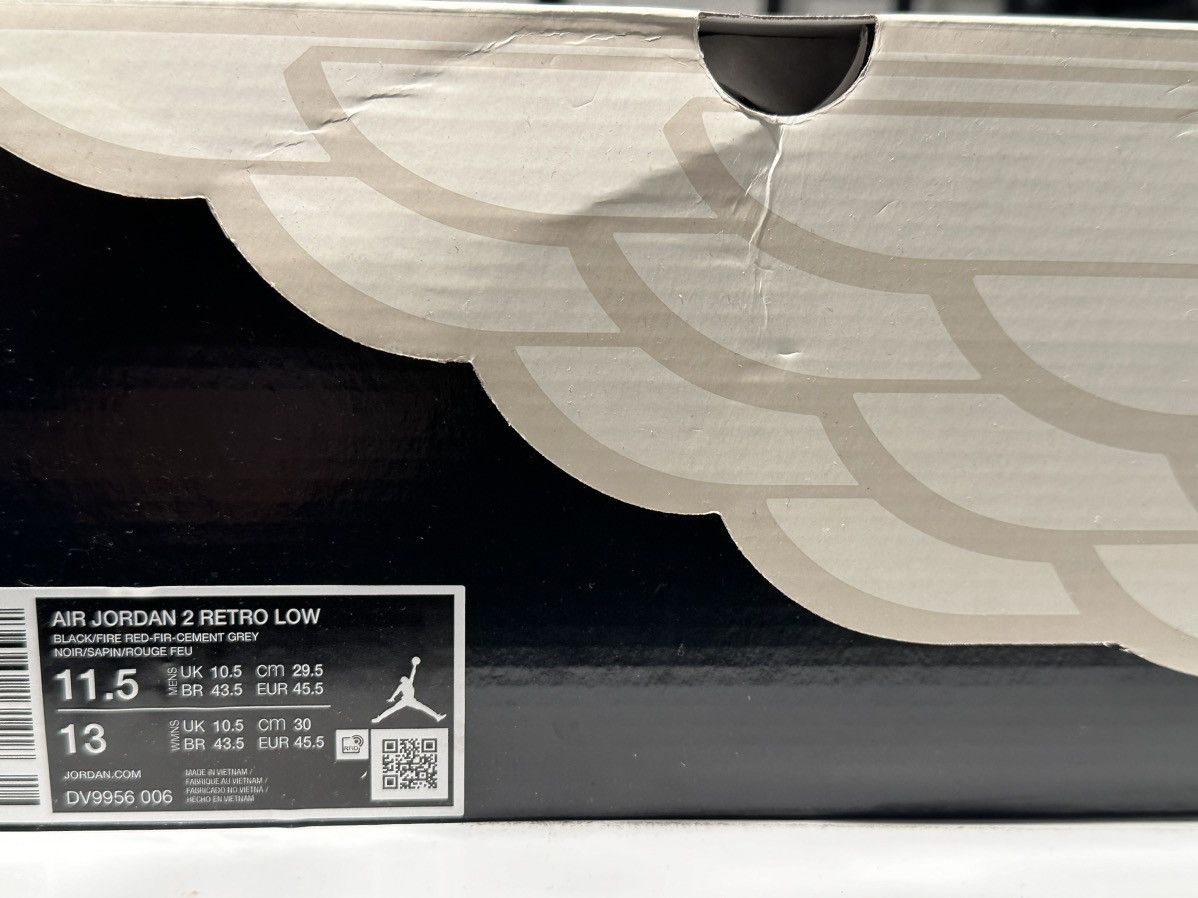 Jordan Brand Air Jordan 2 low ‘Christmas’ Size US 11.5 / EU 44-45 - 7 Thumbnail