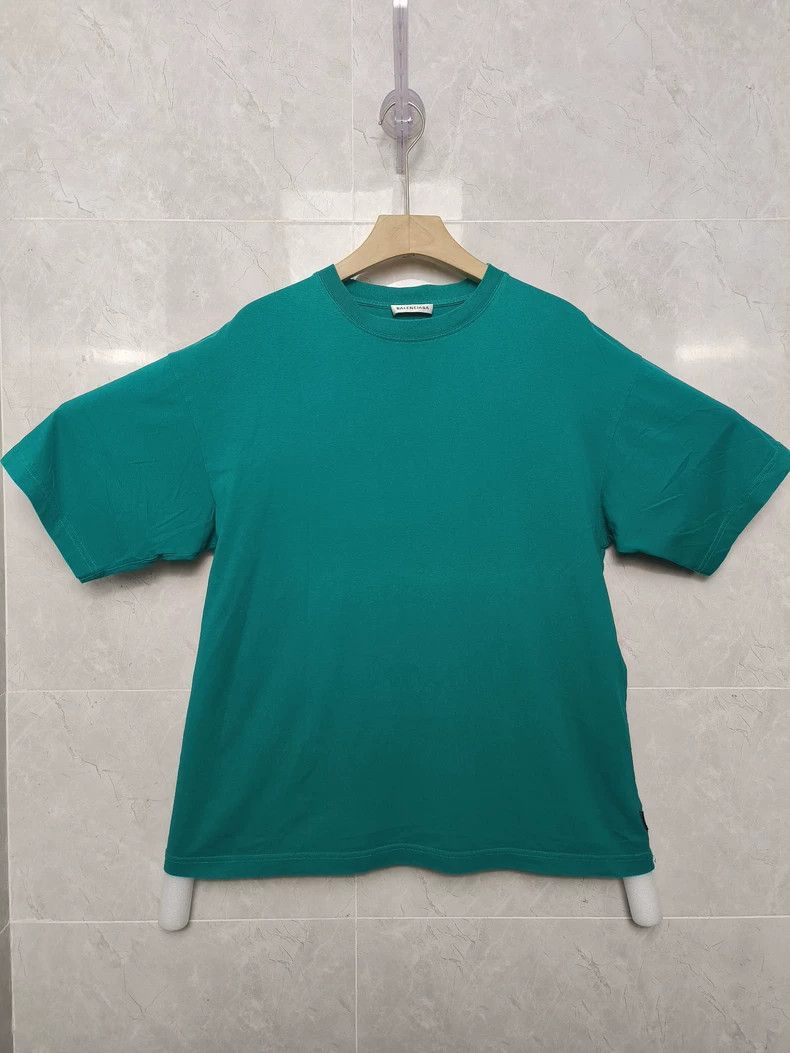 Balenciaga Balenciaga Embroidered logo short sleeves on the back Size US XS / EU 42 / 0 - 2 Thumbnail