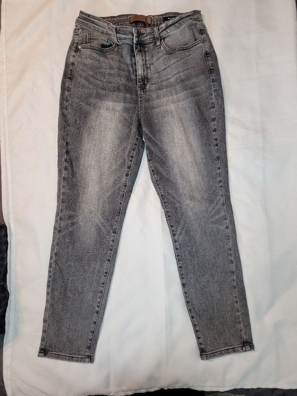 Judy Blue Women's Judy Blue Gray Slim Fit Skinny Jeans Size 13 Size 31" - 1 Thumbnail