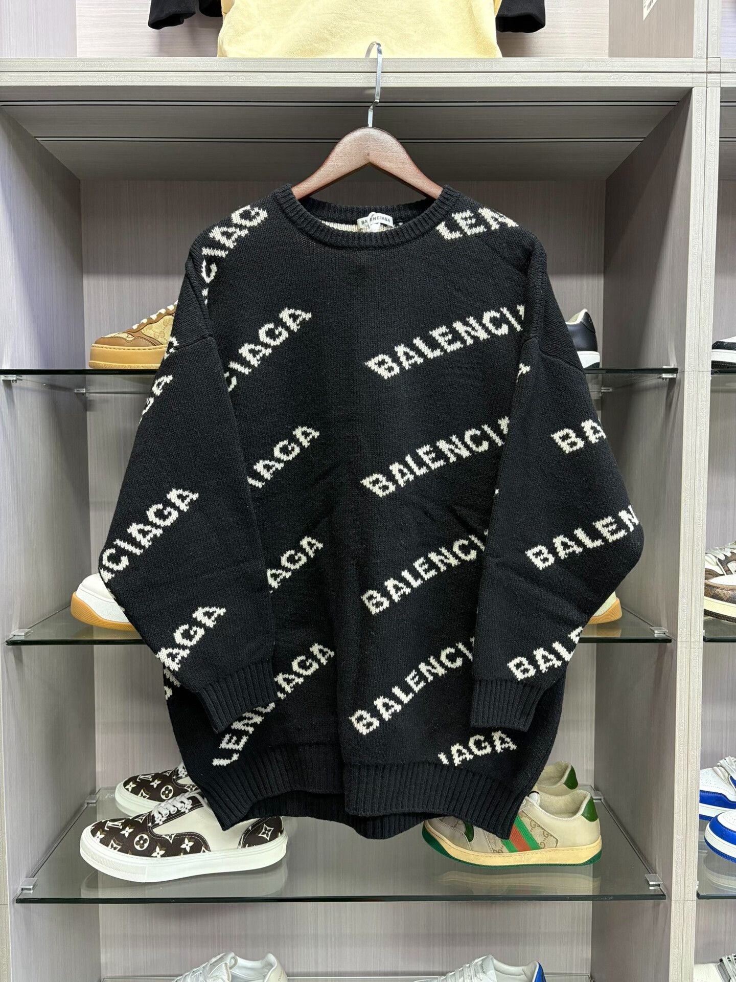 Balenciaga balenciaga printed knit sweater size l Size US L / EU 52-54 / 3 - 1 Thumbnail