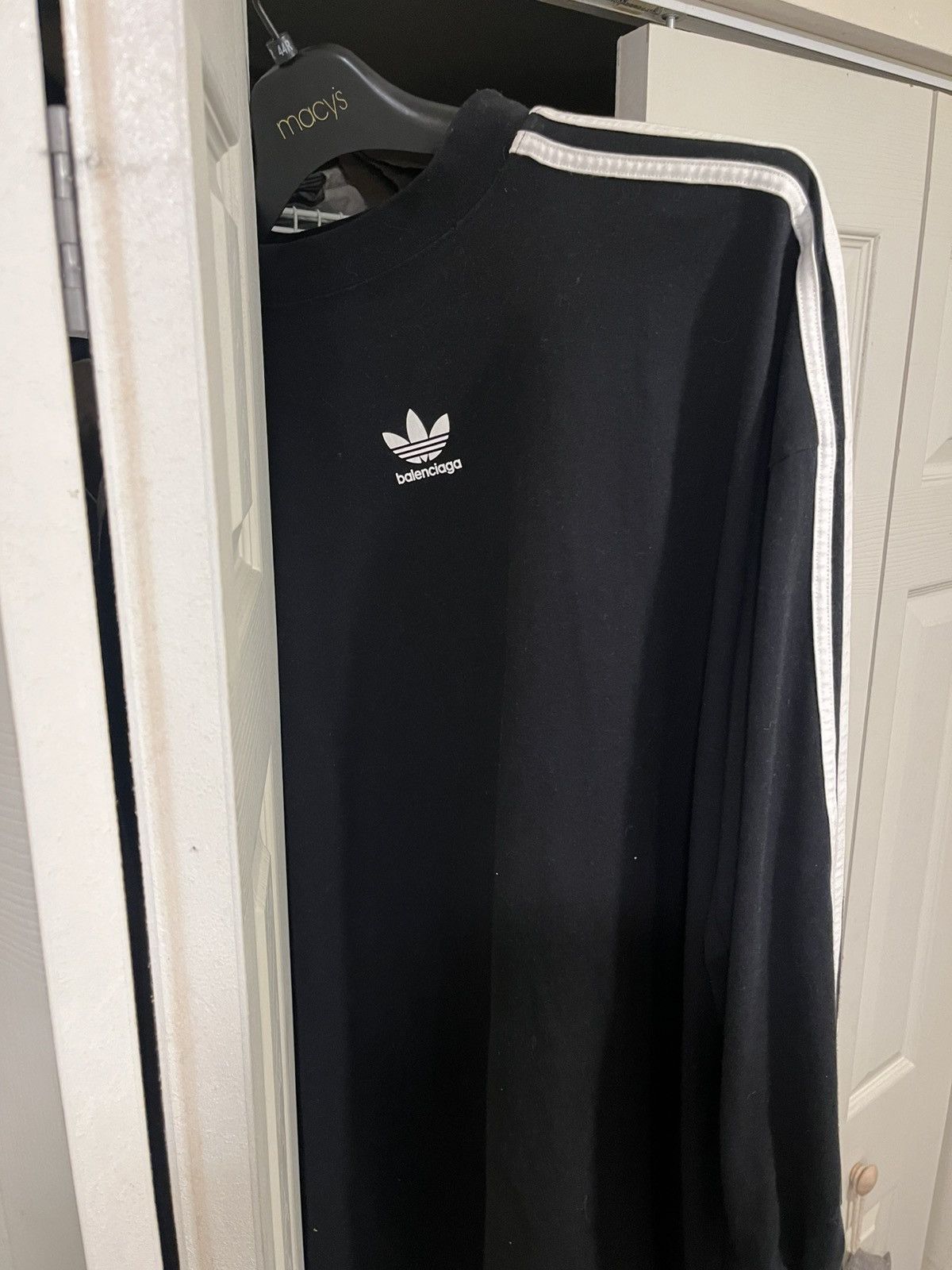 Balenciaga Balenciaga x adidas Long Sleeve T-Shirt Oversized Size US XL / EU 56 / 4 - 4 Thumbnail