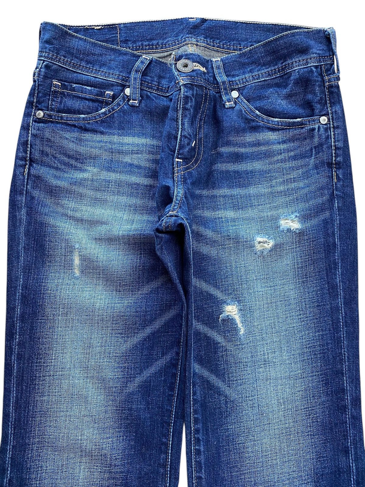 Levi's Levi’s Faded Blue Wash Style Boot Cut Leg Jeans Size US 28 / EU 44 - 2 Thumbnail