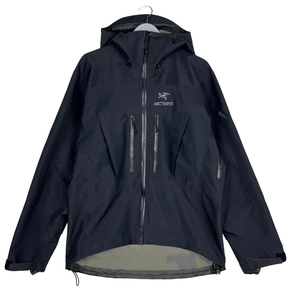 Arc'teryx Alpha SV Jacket 24K Black | END. (US)