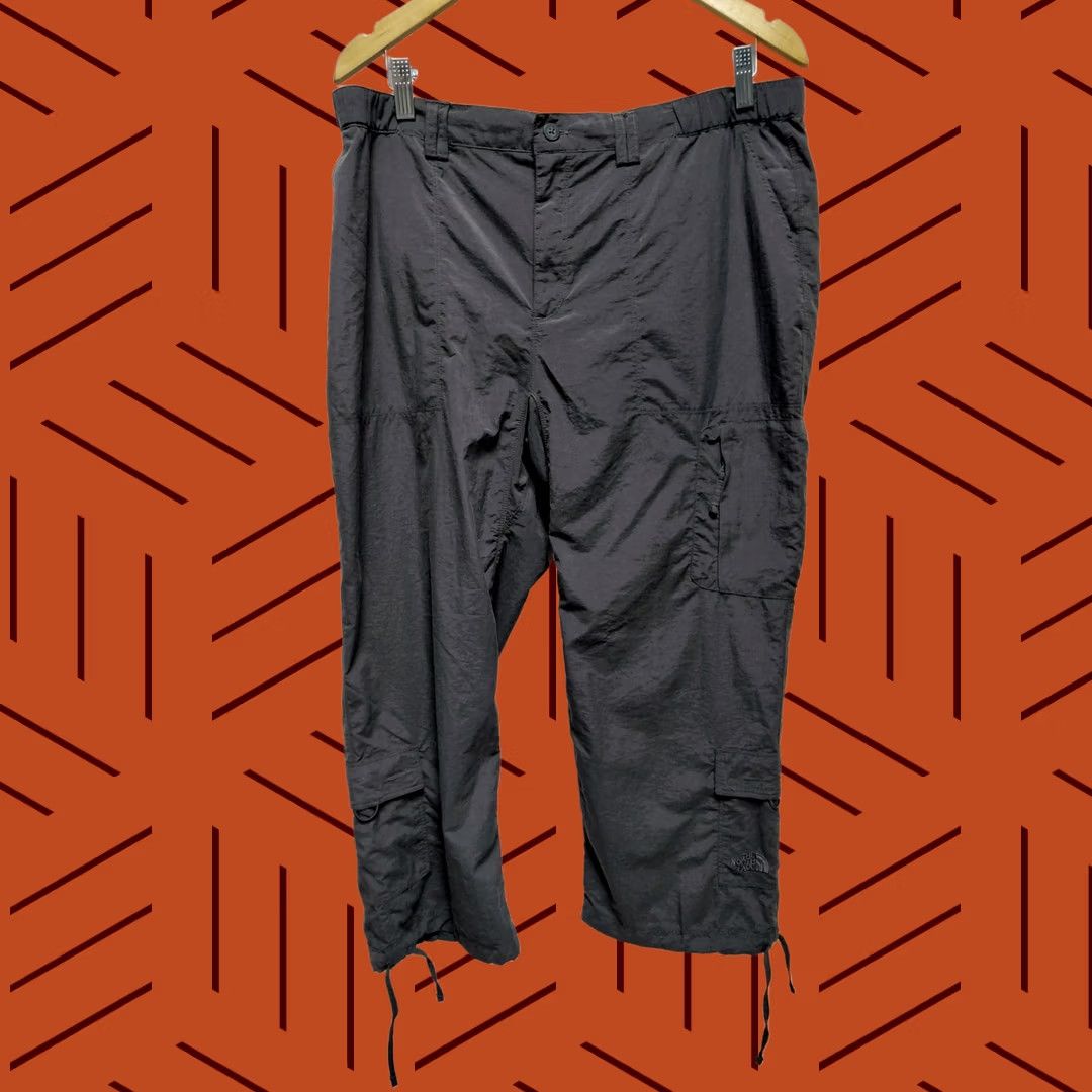 The North Face The North Face Gray Cargo Pants Men Size XL Size US 36 / EU 52 - 1 Thumbnail