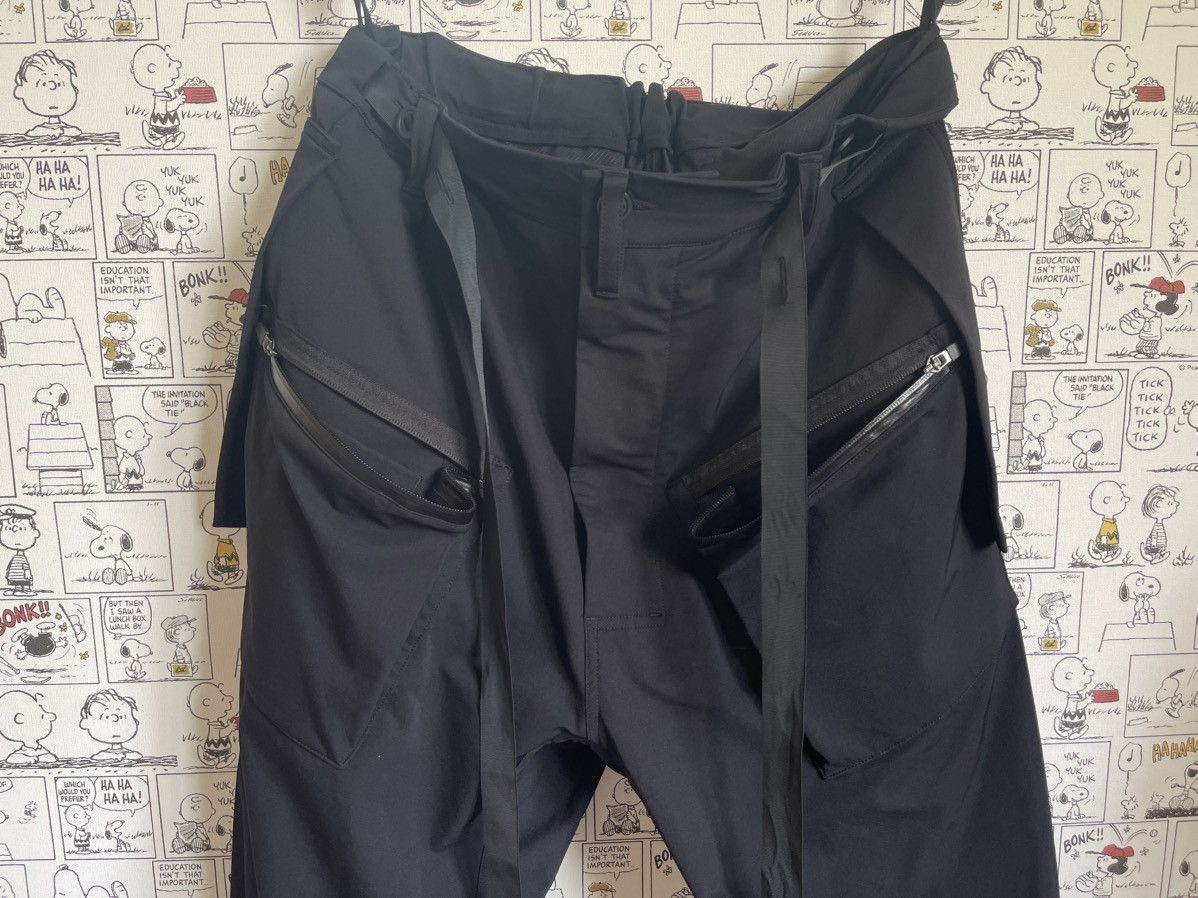Acronym P46A-DS Size US 34 / EU 50 - 2 Thumbnail