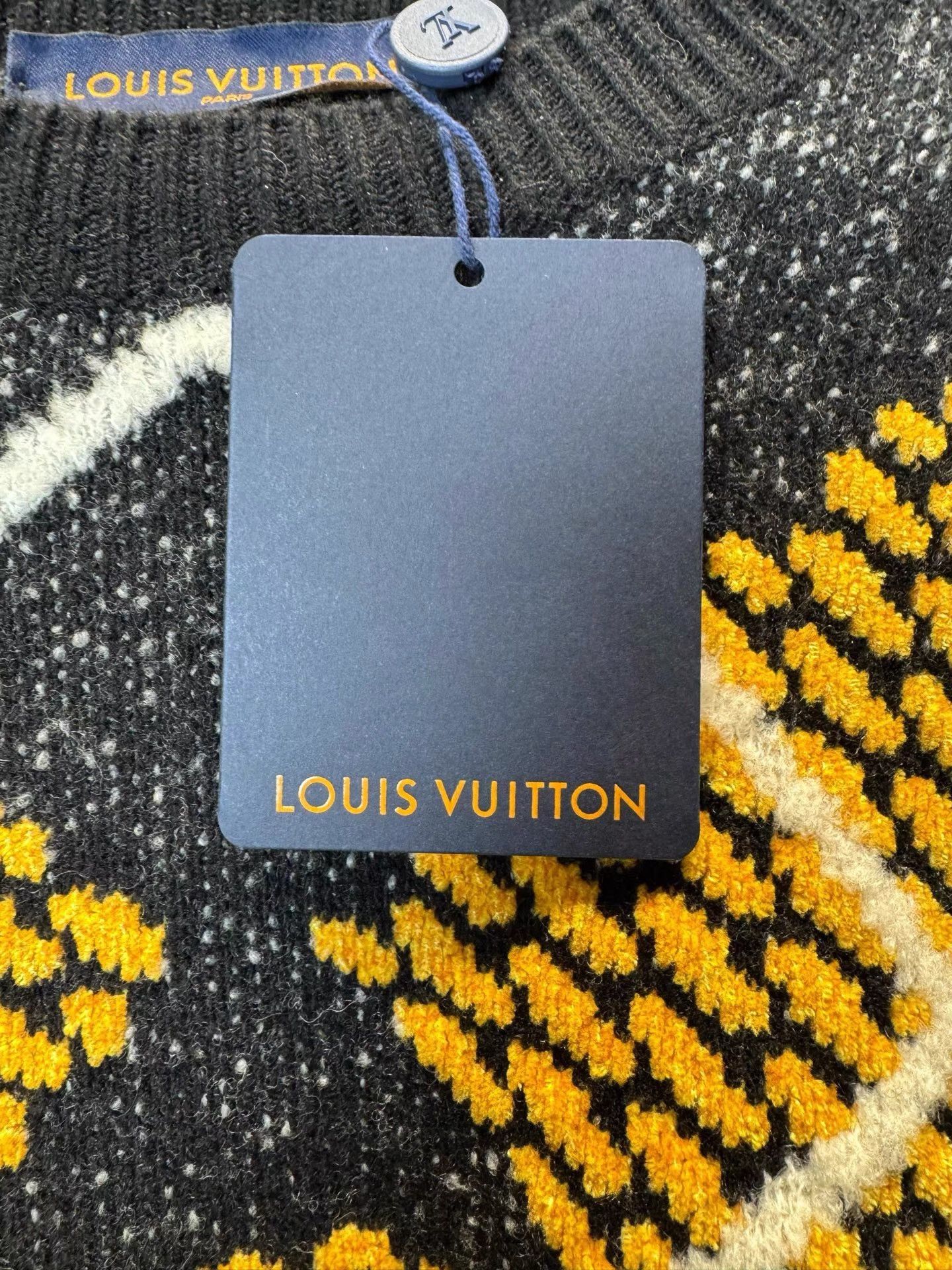 Louis Vuitton Louis Vuitton SS25 Damier Letter Wool Knit Sweater K36 Size US L / EU 52-54 / 3 - 4 Thumbnail