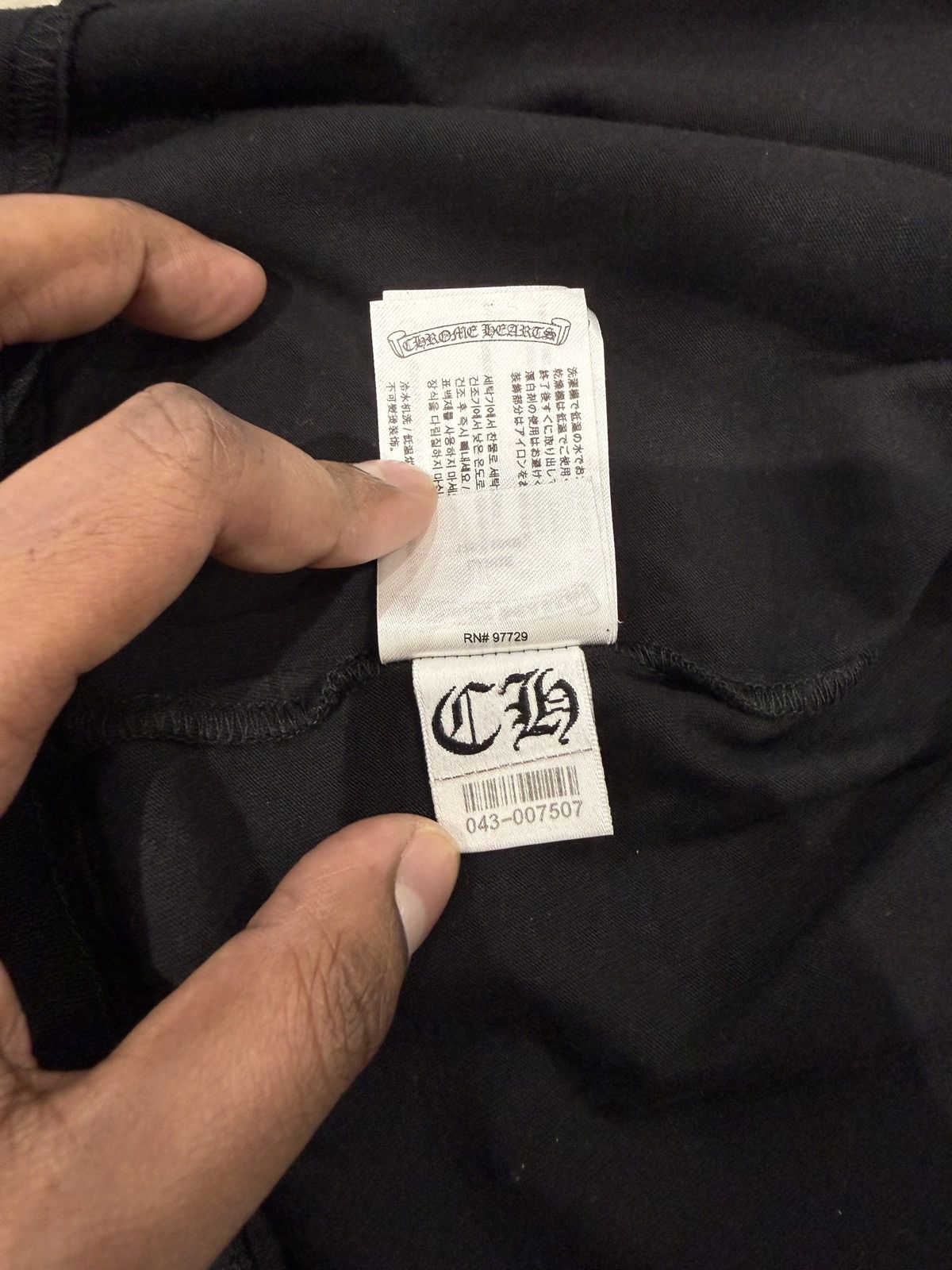 Chrome Hearts Chrome Hearts Neck Logo Long Sleeve Black / Blue Size: L Size US L / EU 52-54 / 3 - 12 Thumbnail