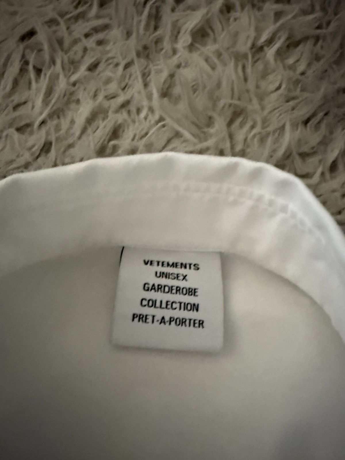 Vetements printed shirt Size US M / EU 48-50 / 2 - 3 Thumbnail