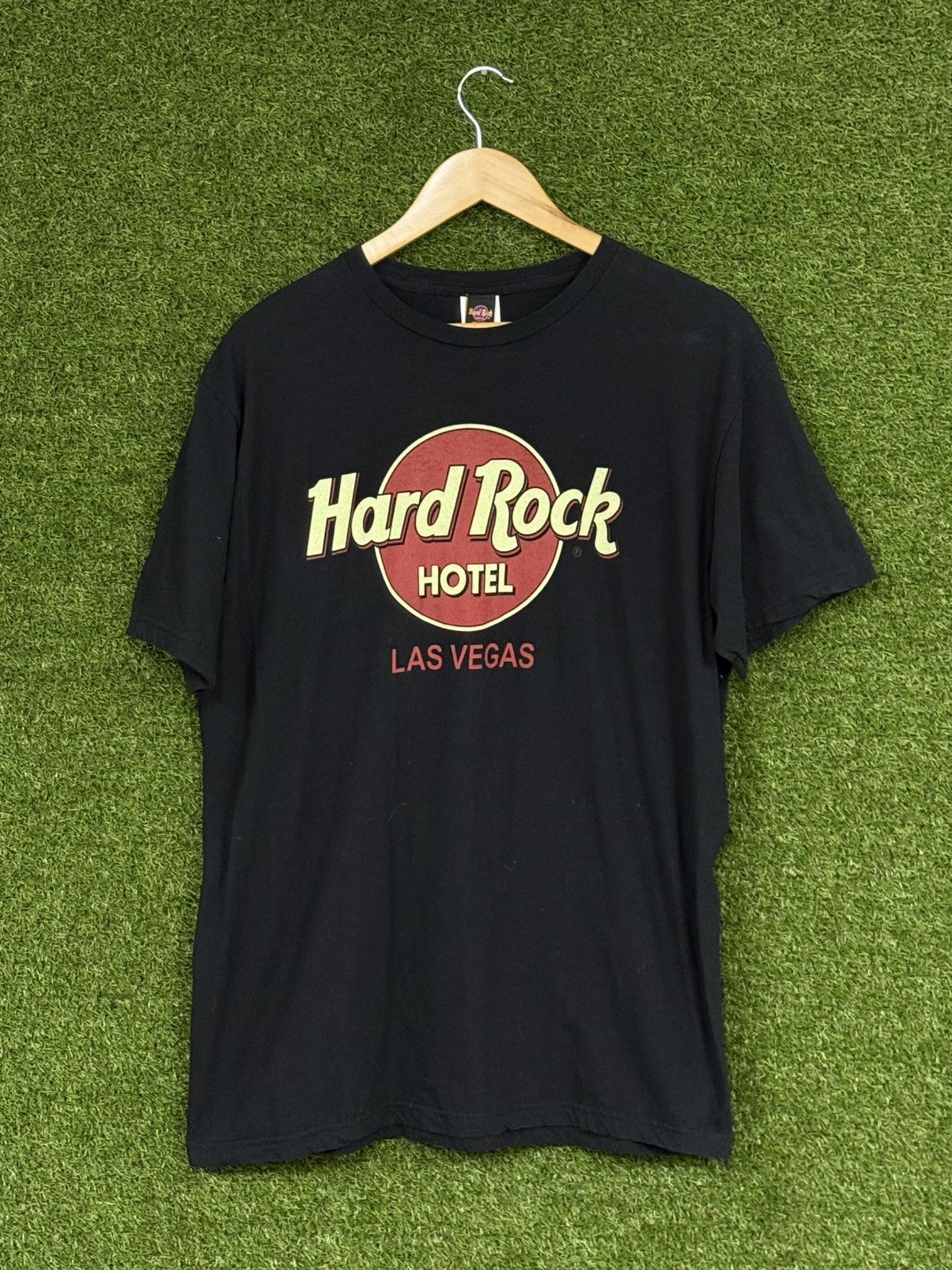 Vintage Vintage Hard Rock Cafe Hotel Black Logo Tee XL Size US XL / EU 56 / 4 - 1 Thumbnail