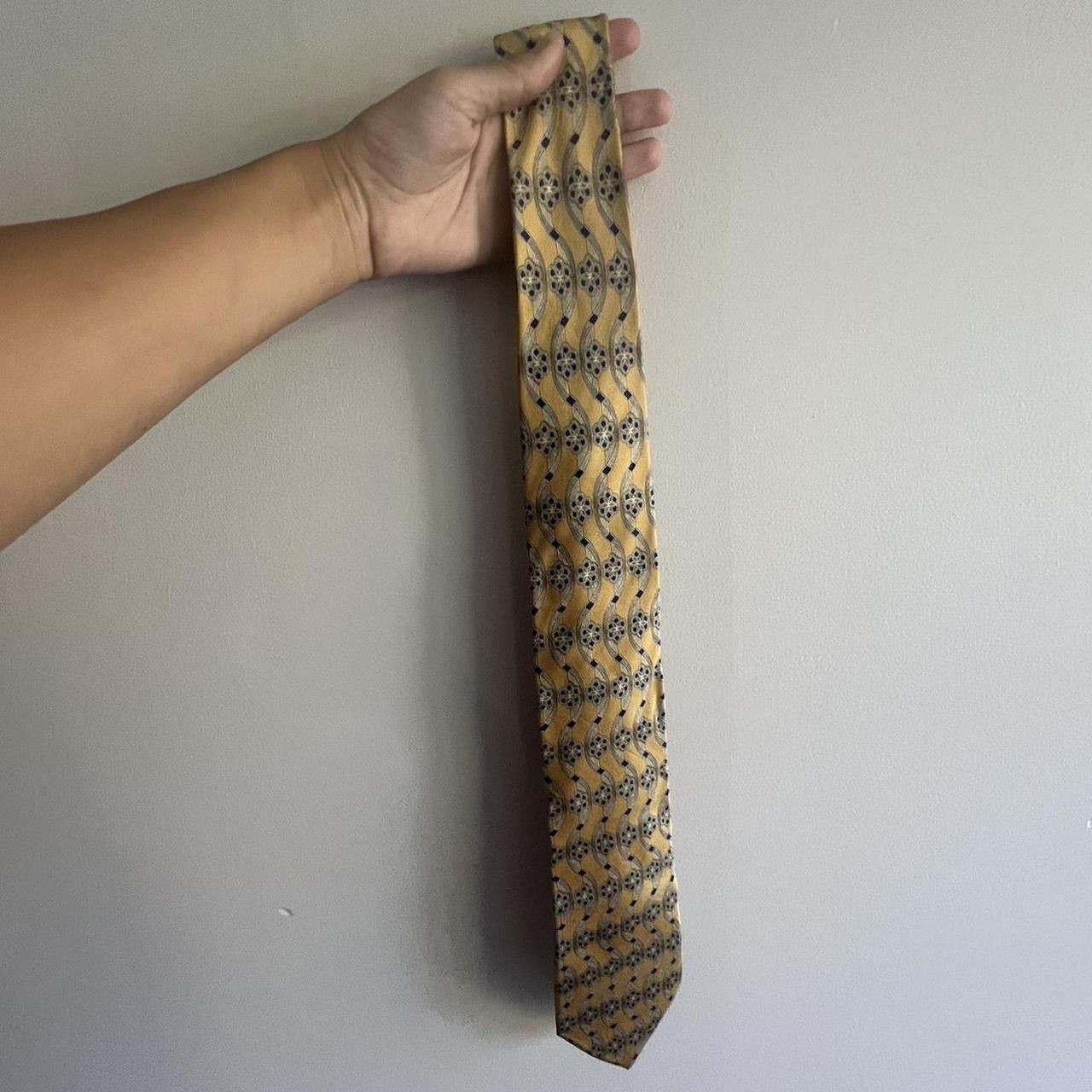Valentino × Vintage Valentino Gold Necktie Size ONE SIZE - 1 Thumbnail