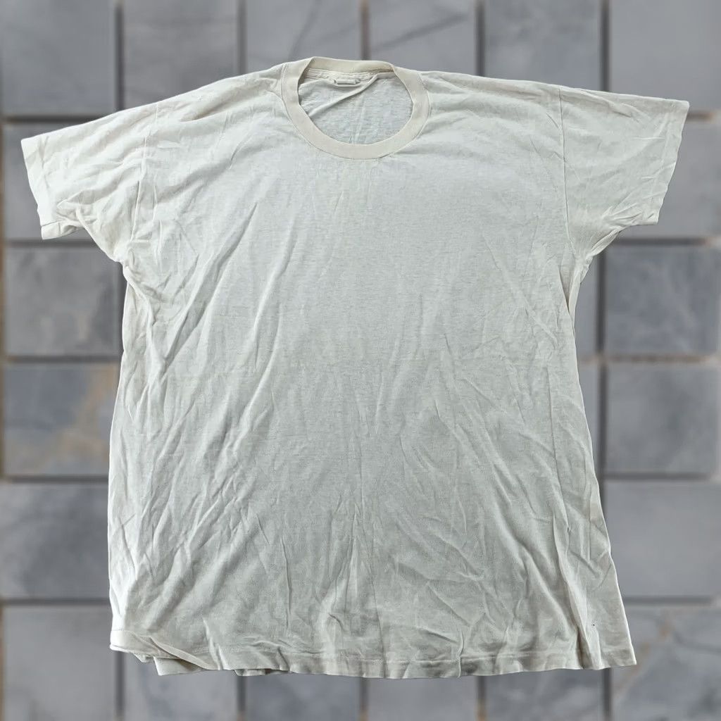 Jockey VINTAGE Jockey T-Shirt Mens L Ivory Distressed 80s Crew Neck Short Sleeve Power Knit United States Single Stitch Size US L / EU 52-54 / 3 - 1 Thumbnail