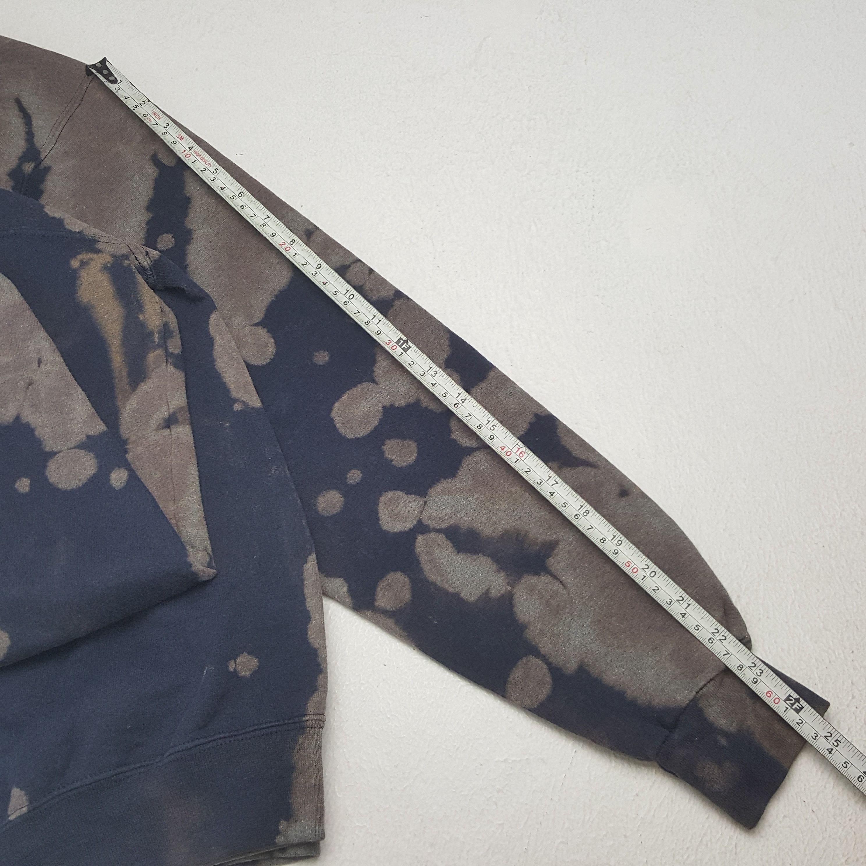 Champion Vintage West Virginia Football Tie-dye Sweatshirt C283N28 Size US L / EU 52-54 / 3 - 6 Thumbnail