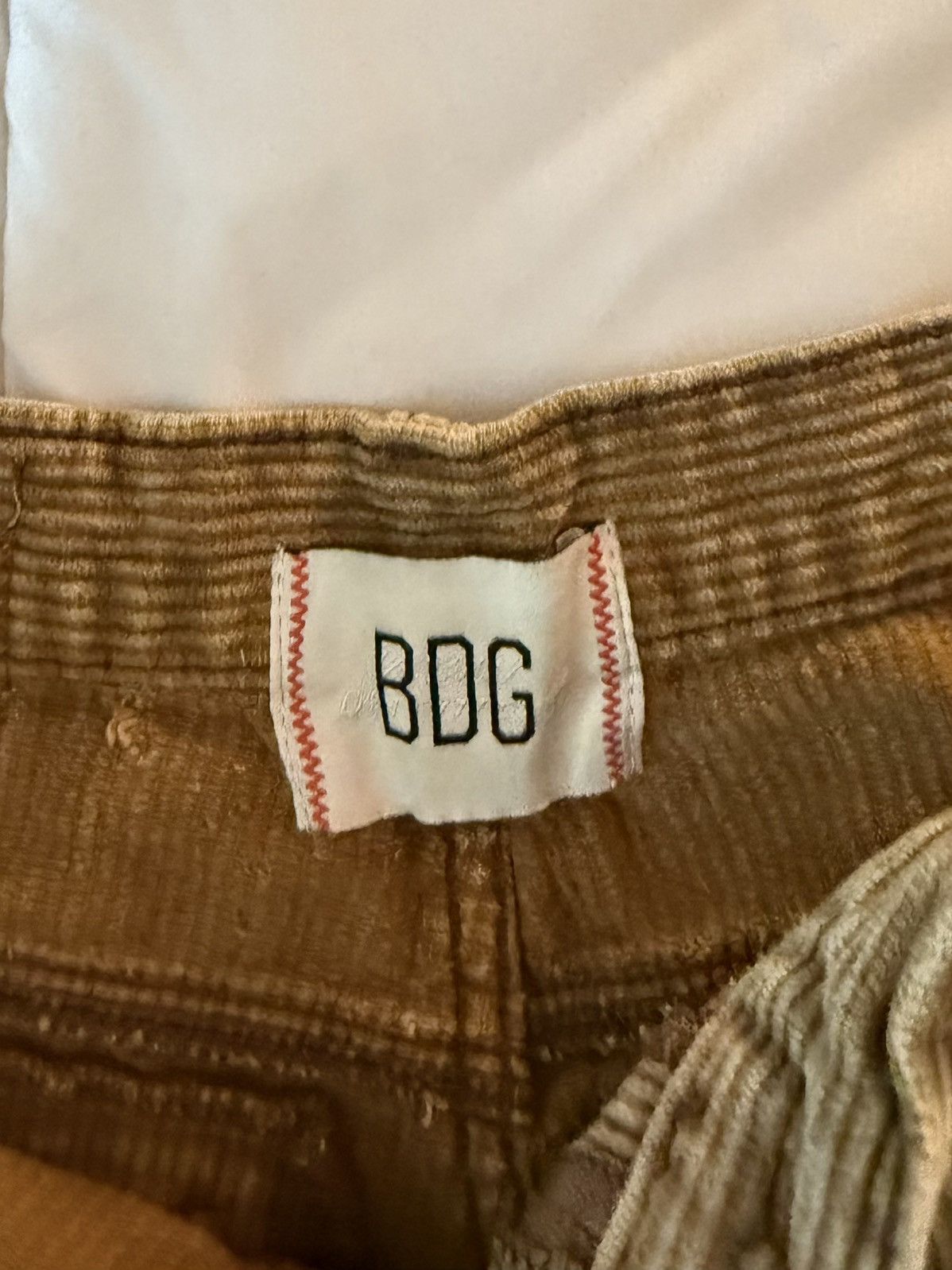 Bdg BDG Corduroy Shorts Size 26" / US 2 / IT 38 - 2 Thumbnail