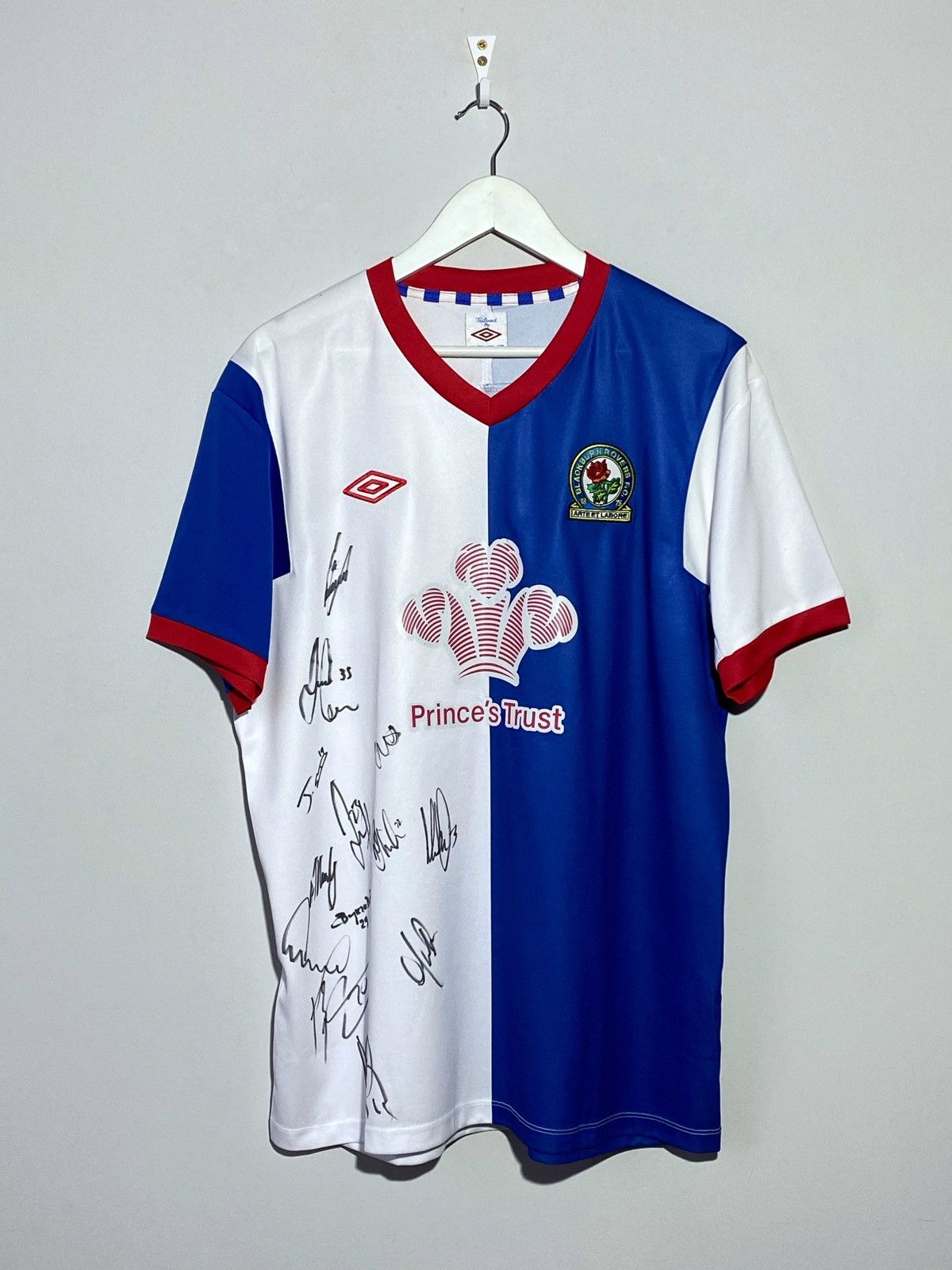 Umbro Blackburn Rovers FC y2k bloke hype streetwear soccer jersey Size US L / EU 52-54 / 3 - 1 Thumbnail