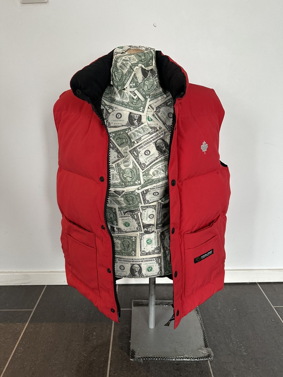 Canada Goose CANADA GOOSE «LEAF» VEST (VINTAGE) Size US S / EU 44-46 / 1 - 1 Thumbnail