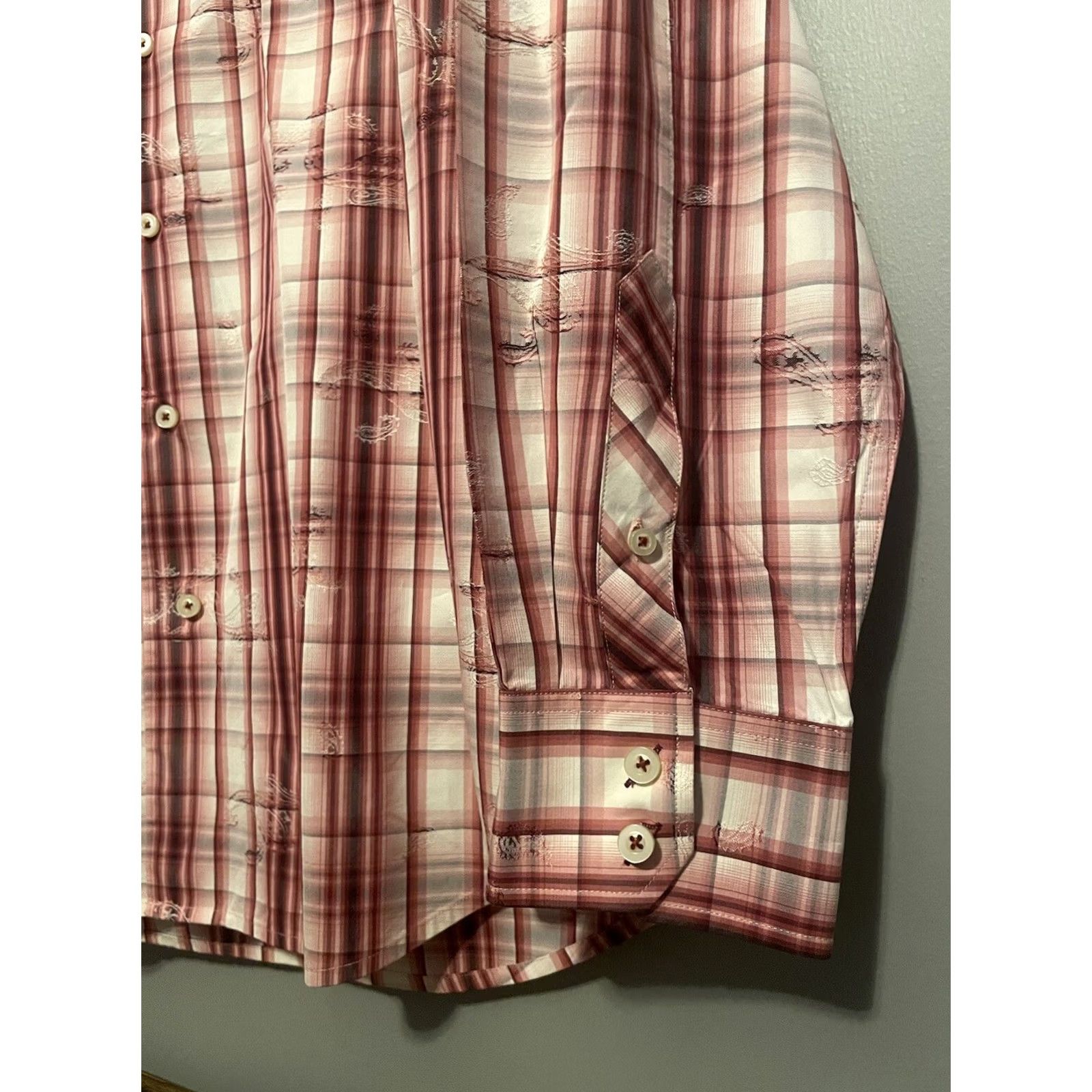 Tommy Bahama Tommy Bahama Shirt Mens L Red Plaid Cotton Long Sleeve Embroidered Button-Up Collar Spread Pocket, 44 Chest, 32 Length, All Seasons, Breathable Size US L / EU 52-54 / 3 - 4 Thumbnail