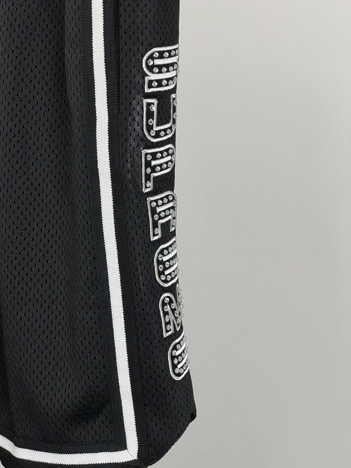 Supreme Crystal logo short M Size US 32 / EU 48 - 5 Thumbnail