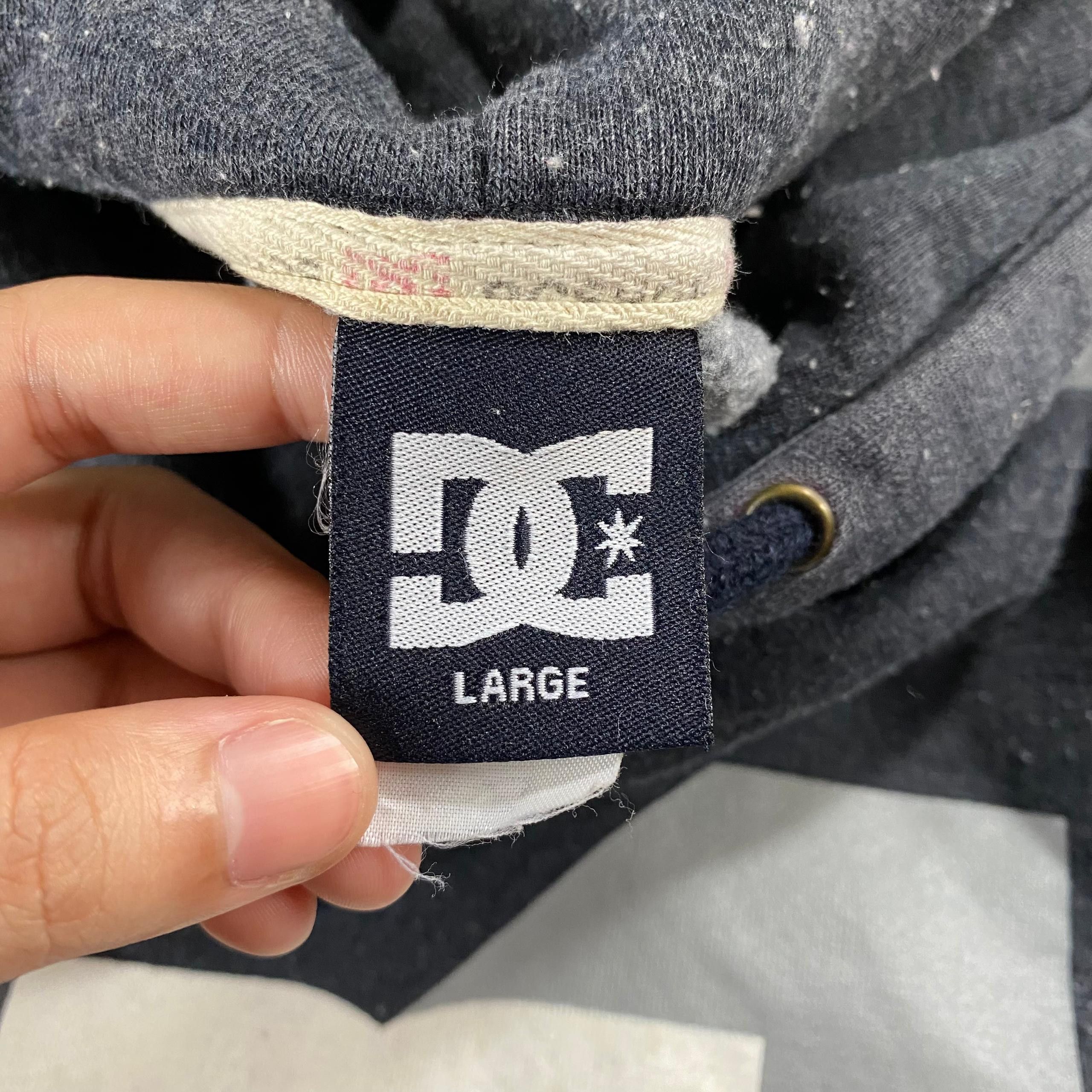 DC Vintage Dc Streetwear Hoodies Size US L / EU 52-54 / 3 - 6 Thumbnail