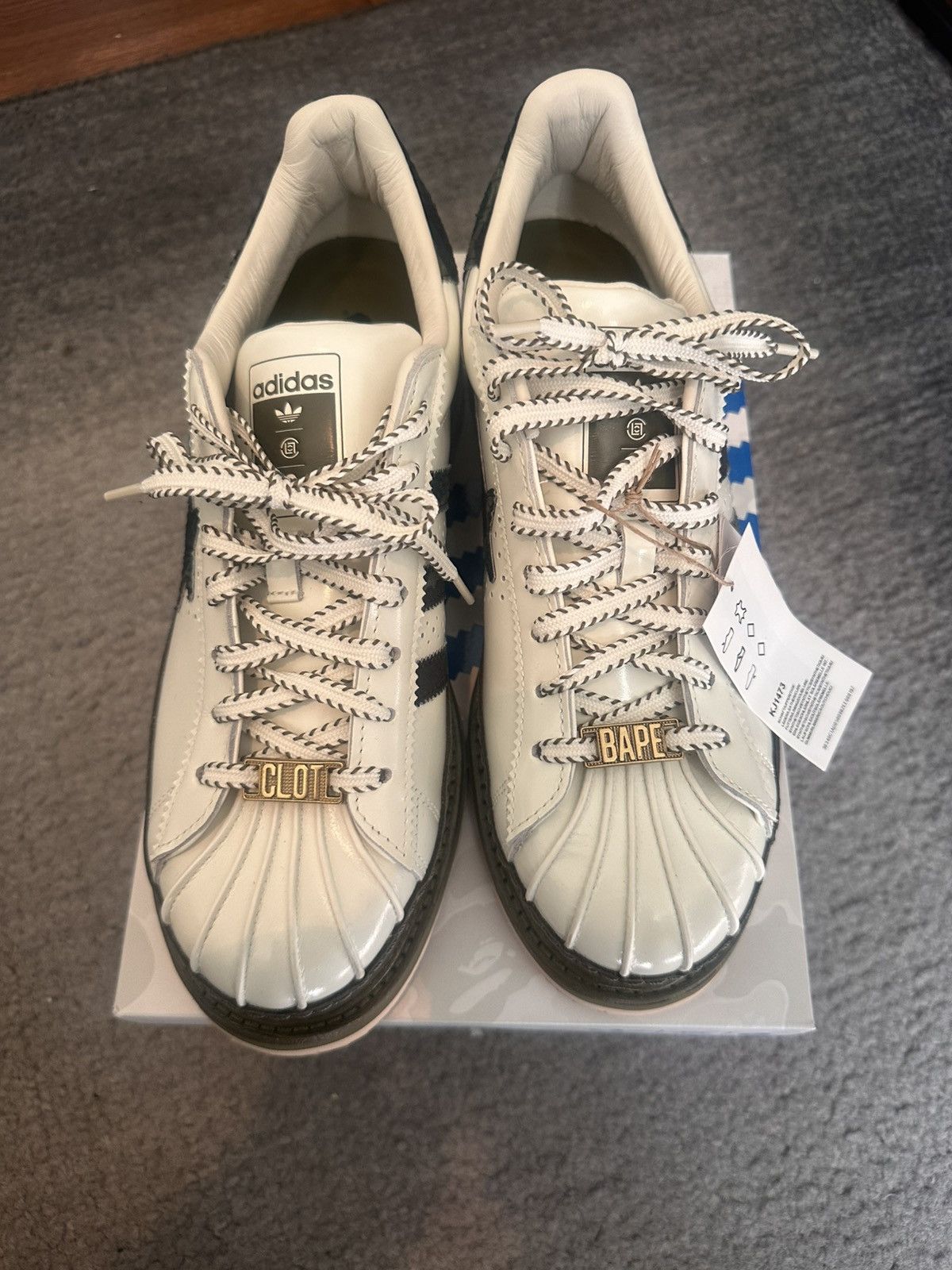 Adidas × Bape Adidas Superstar - CLOT by Edison Chen x Bape Size US 9.5 / EU 42-43 - 4 Thumbnail
