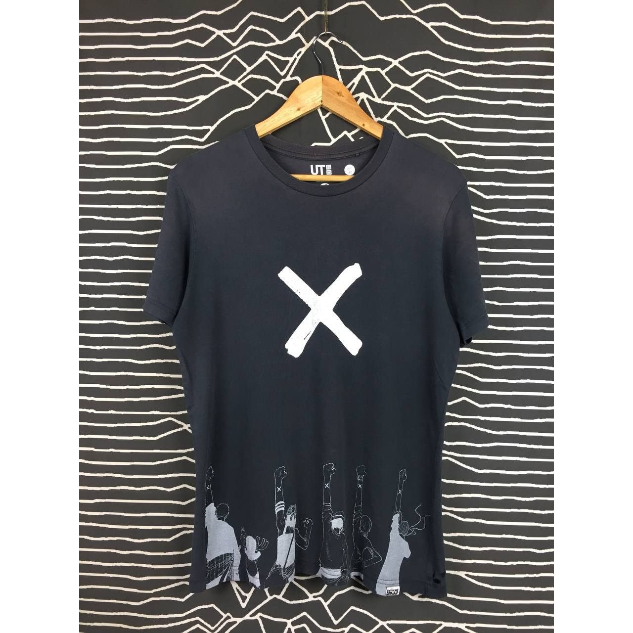 Anime × Japanese Brand × Uniqlo Distressed Uniqlo Shonen Jump 50th Anniversary One Piece Tee Size US M / EU 48-50 / 2 - 1 Thumbnail
