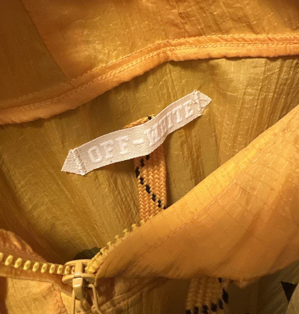 Off-White OFF-WHITE Yellow Jacket Size US L / EU 52-54 / 3 - 8 Thumbnail