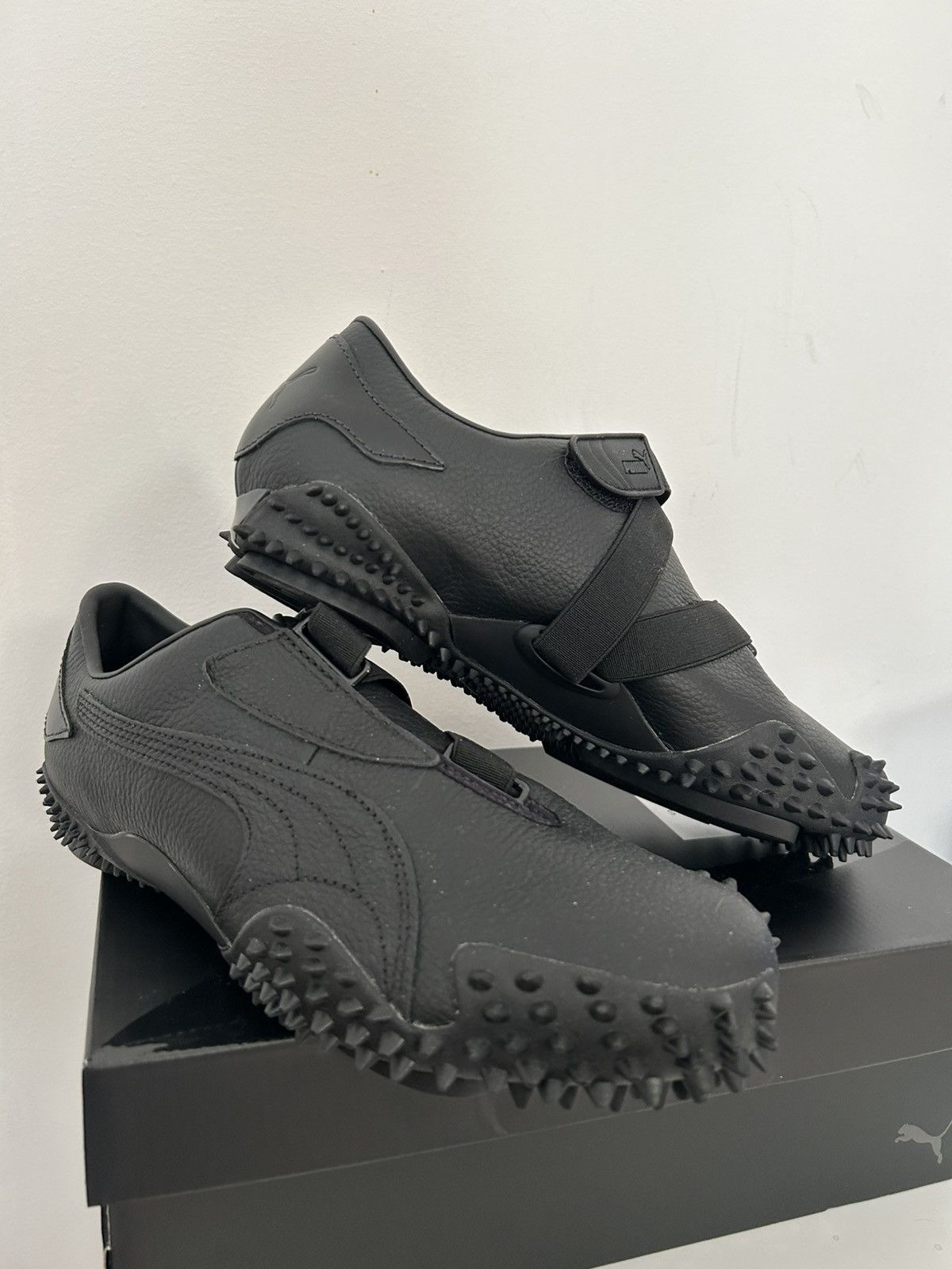 Puma Puma Mostro Leather black shoes Size US 8 / EU 41 - 1 Thumbnail