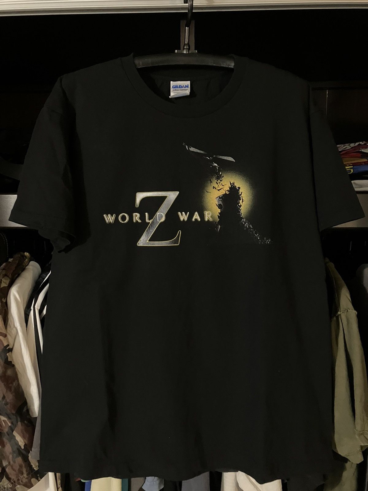 image of Vintage World War Z Brad Pit Movie Promo T Shirt Size XL in Black, Men's