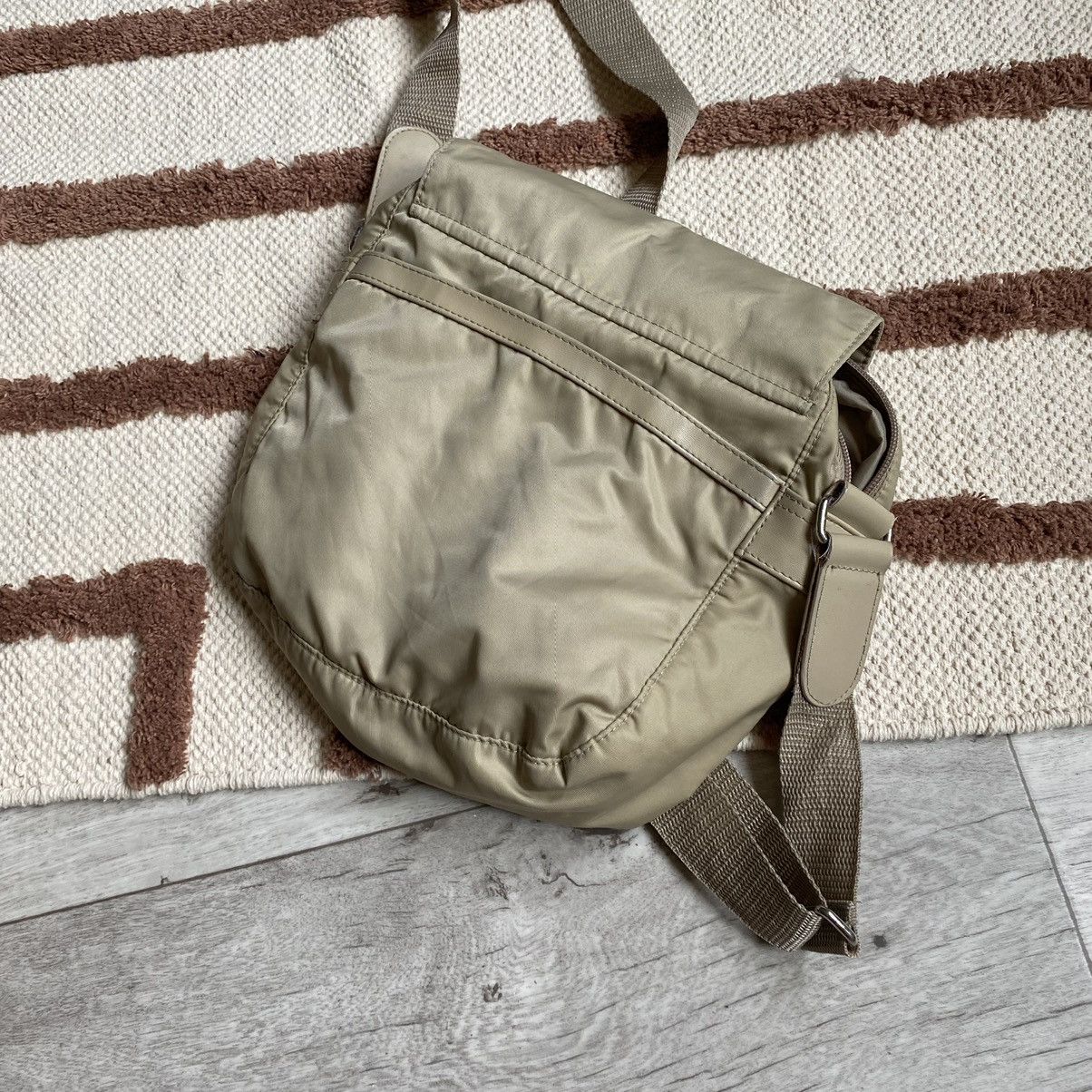 Japanese Brand VINTAGE JAPANESE STYLE NYLON LIKE PRADA METAL CROSSBODY BAG Size ONE SIZE - 2 Thumbnail