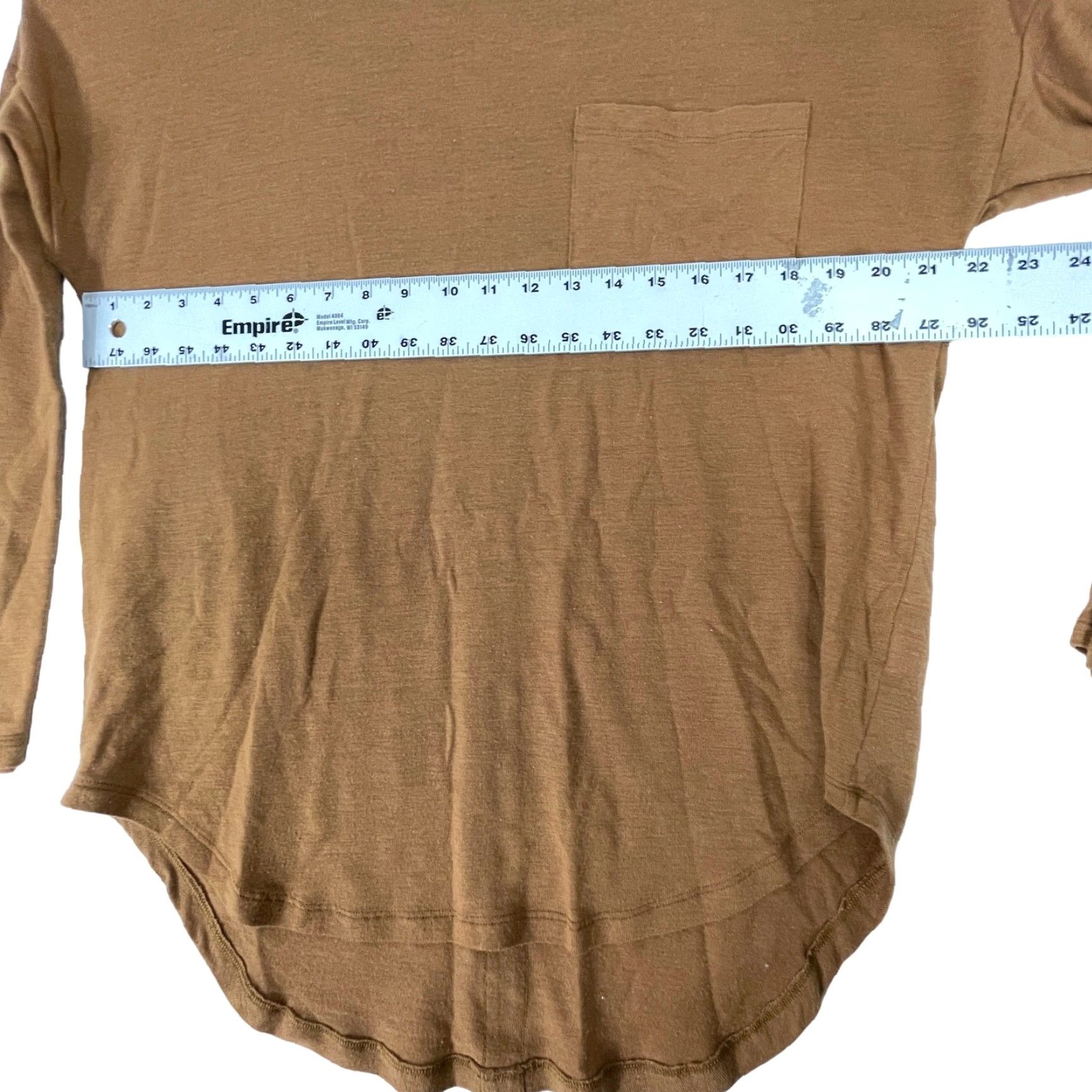 Old Navy Old Navy Shirt Women M Brown Long Sleeve Tee Chest Pocket PILL Classic Casual Shirt, Round Neck, Pullover, Regular Fit, Lightweight, Solid Size M / US 6-8 / IT 42-44 - 5 Thumbnail