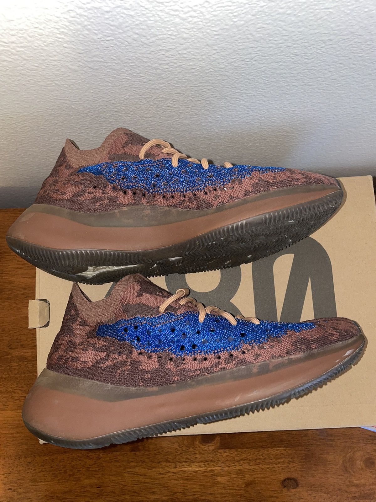 Supreme × Yeezy Yeezy Boost 380 "Azure" Size US 11 / EU 44 - 4 Thumbnail