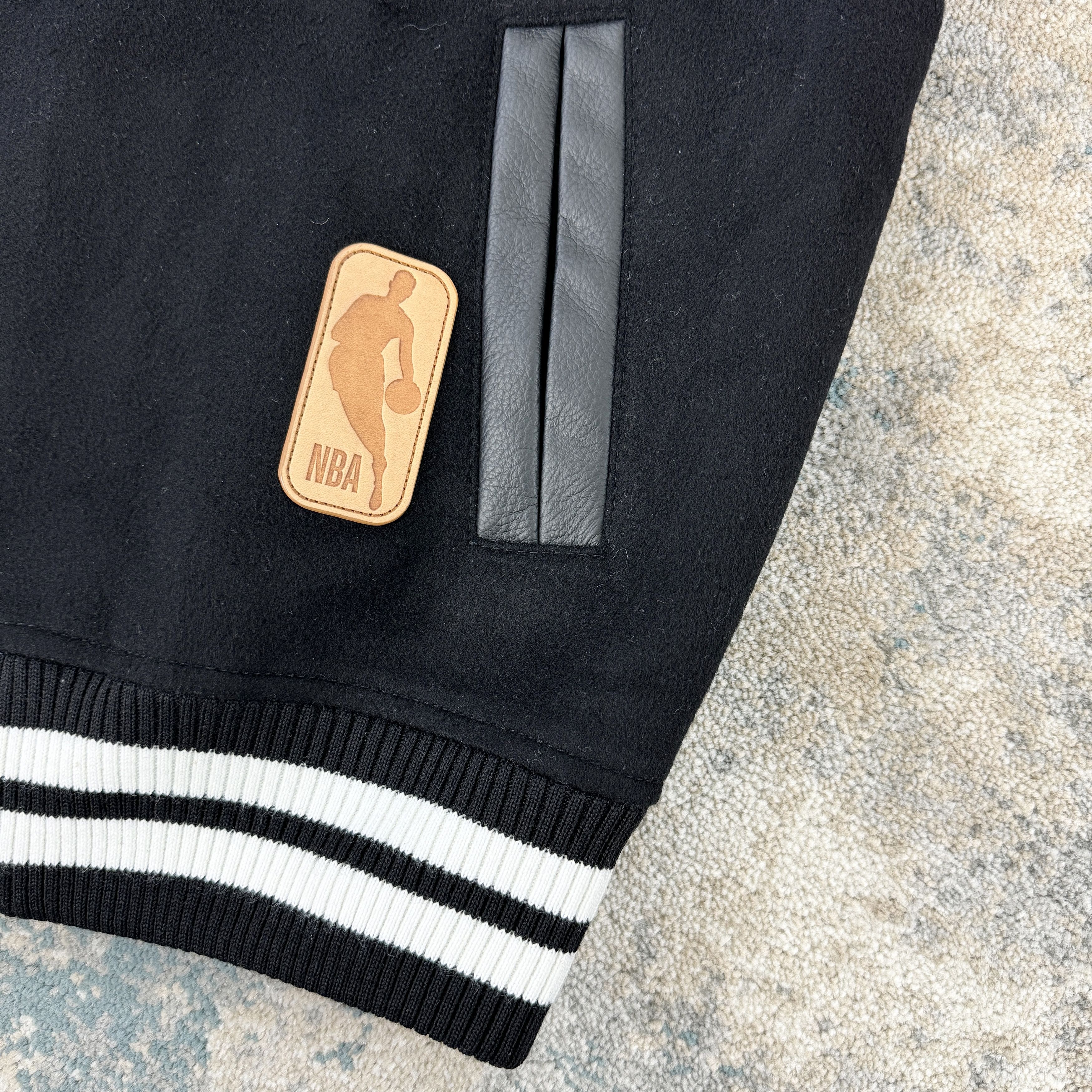 Louis Vuitton Louis Vuitton x NBA 1A8WU8 Basketball Jacket Black RRP £6300 Size US S / EU 44-46 / 1 - 3 Thumbnail
