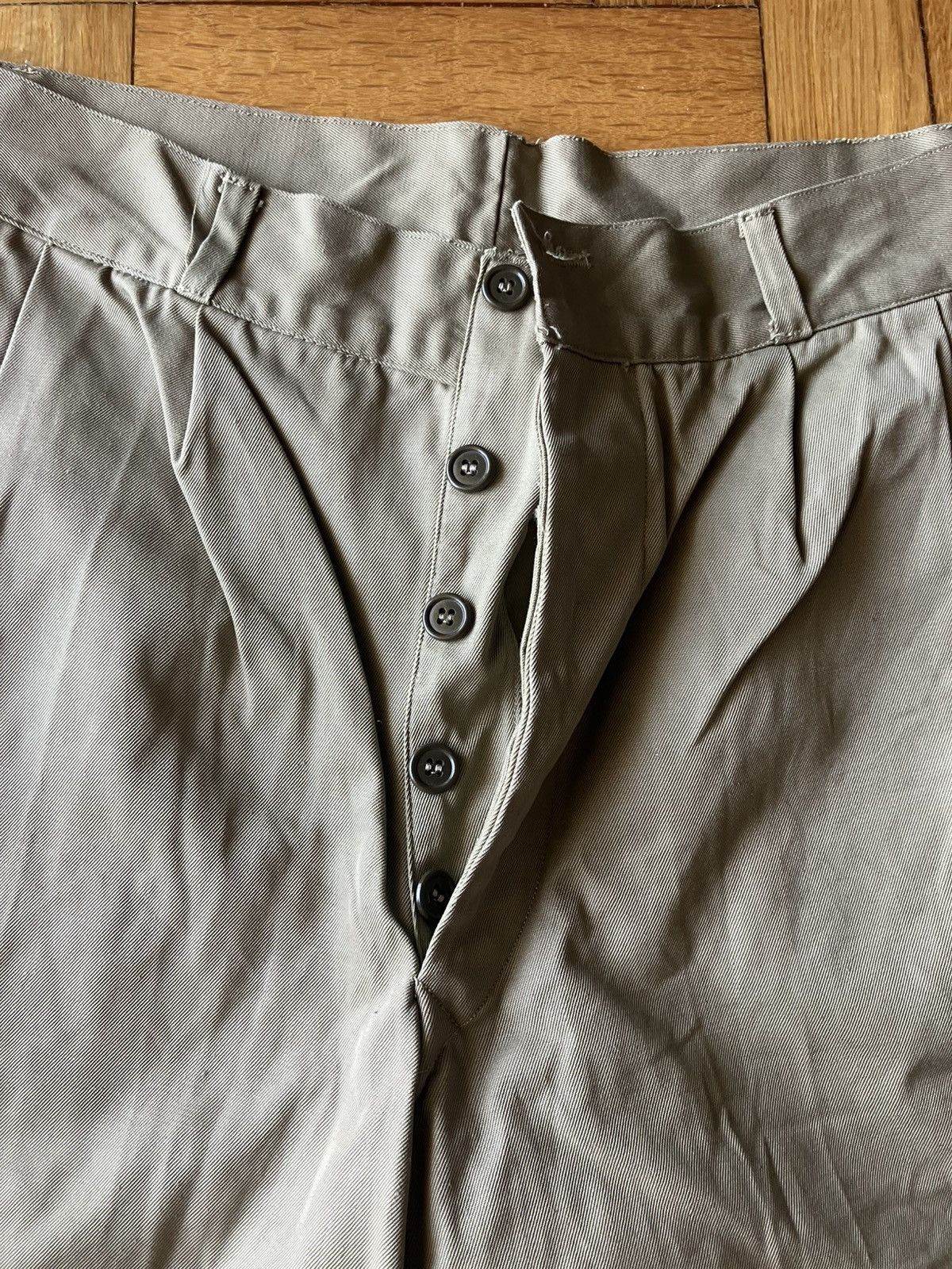 Other 1960s army chino pleated front shorts Size US 30 / EU 46 - 2 Thumbnail