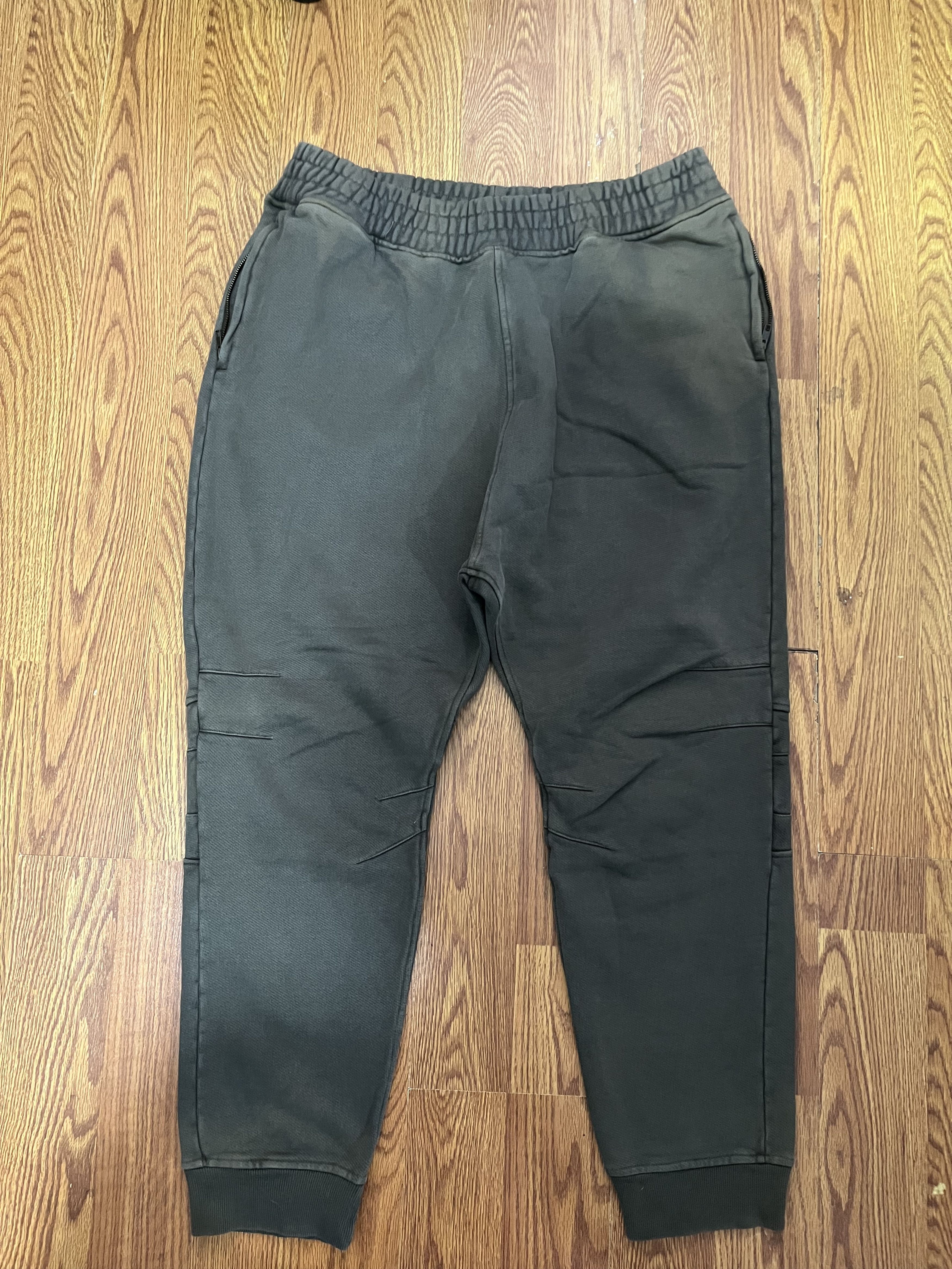 Yeezy YEEZY SEASON 1 SWEATPANTS – AUTHENTIC Size US 34 / EU 50 - 1 Thumbnail