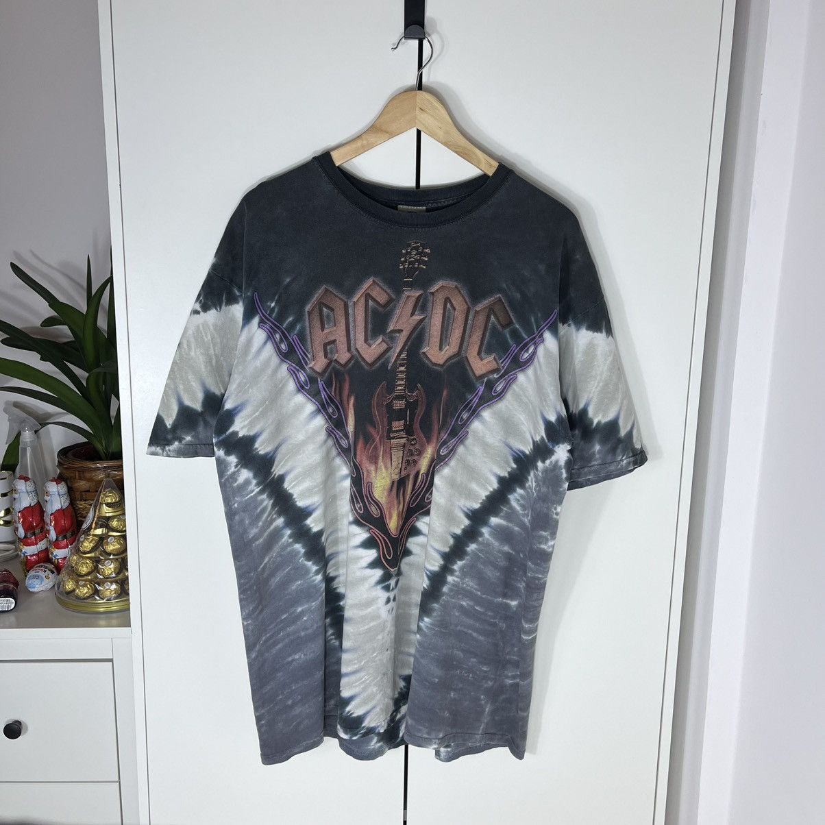 Liquid Blue Vintage AC/DC Hell’s Bells Big Overprinted Tye Dye Tee Size US XL / EU 56 / 4 - 1 Thumbnail