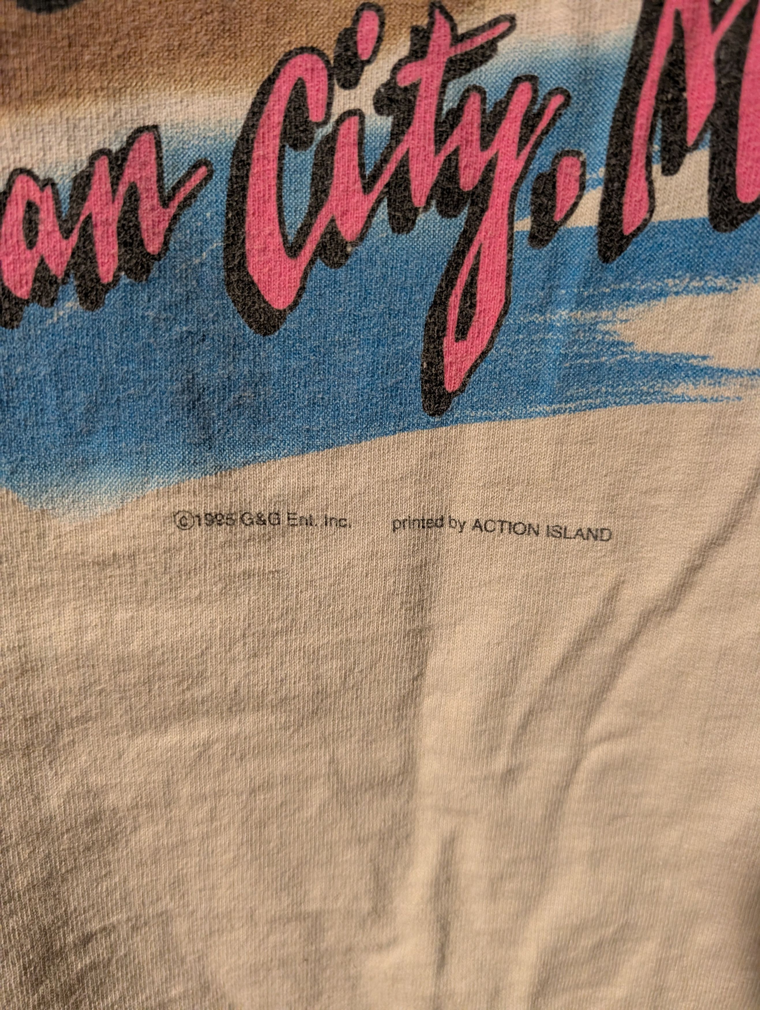 Arts & Science VTG 1995 Cadillac Jack's Ocean City MD Car Graphic T-Shirt Size US L / EU 52-54 / 3 - 3 Thumbnail