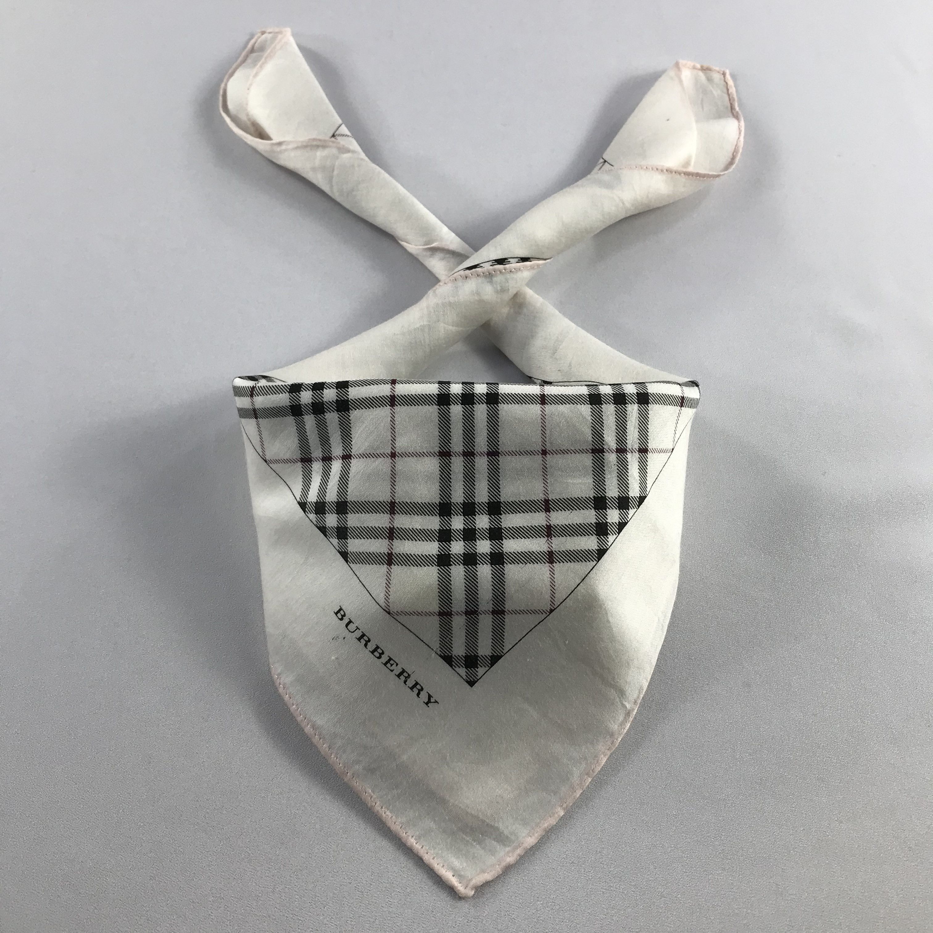 Burberry Burberry Handkerchief / Bandana / Neckerchief C593 Size ONE SIZE - 1 Thumbnail