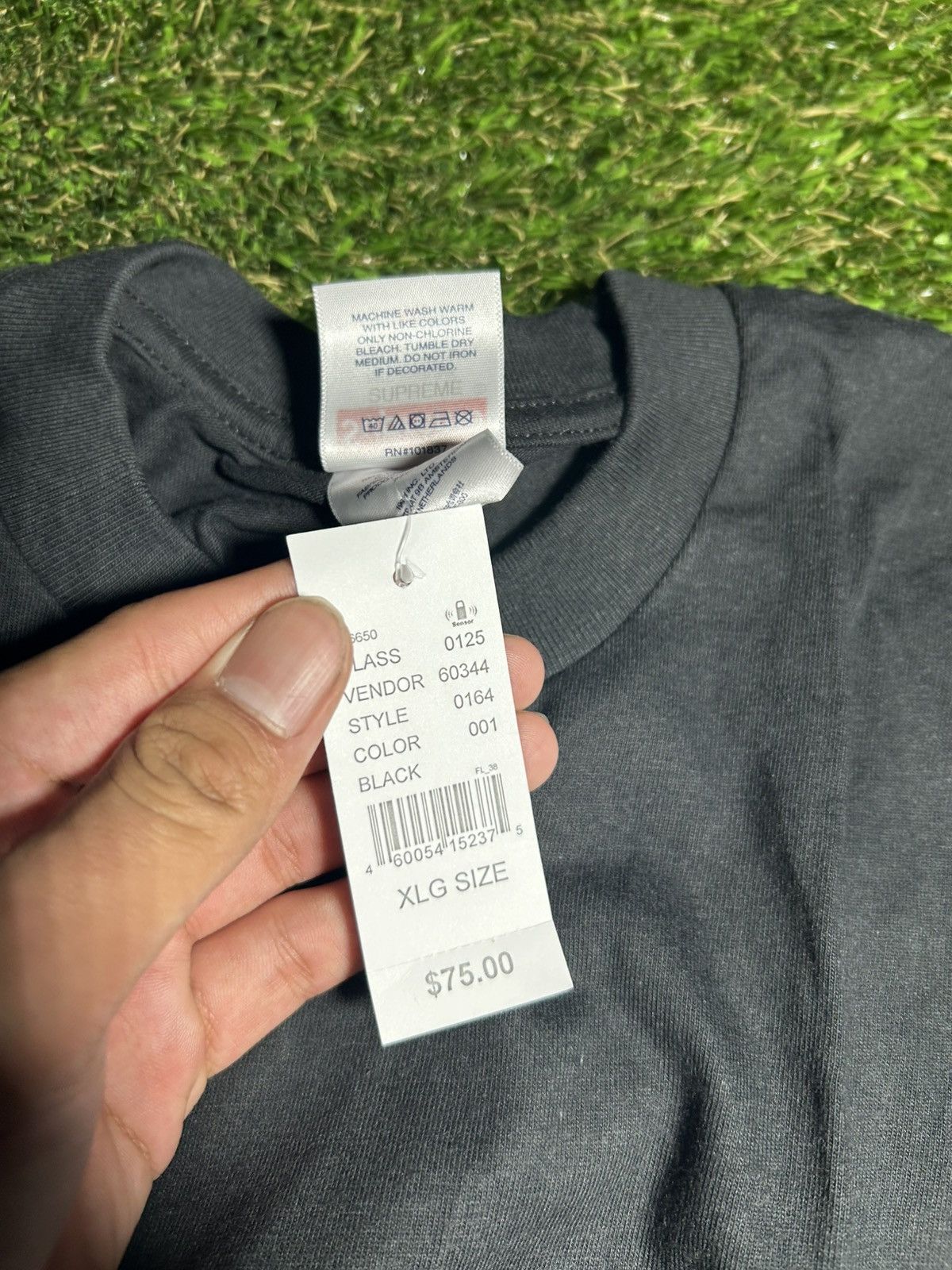 Supreme Supreme Tamagatchi Black Tee Size US XL / EU 56 / 4 - 5 Thumbnail