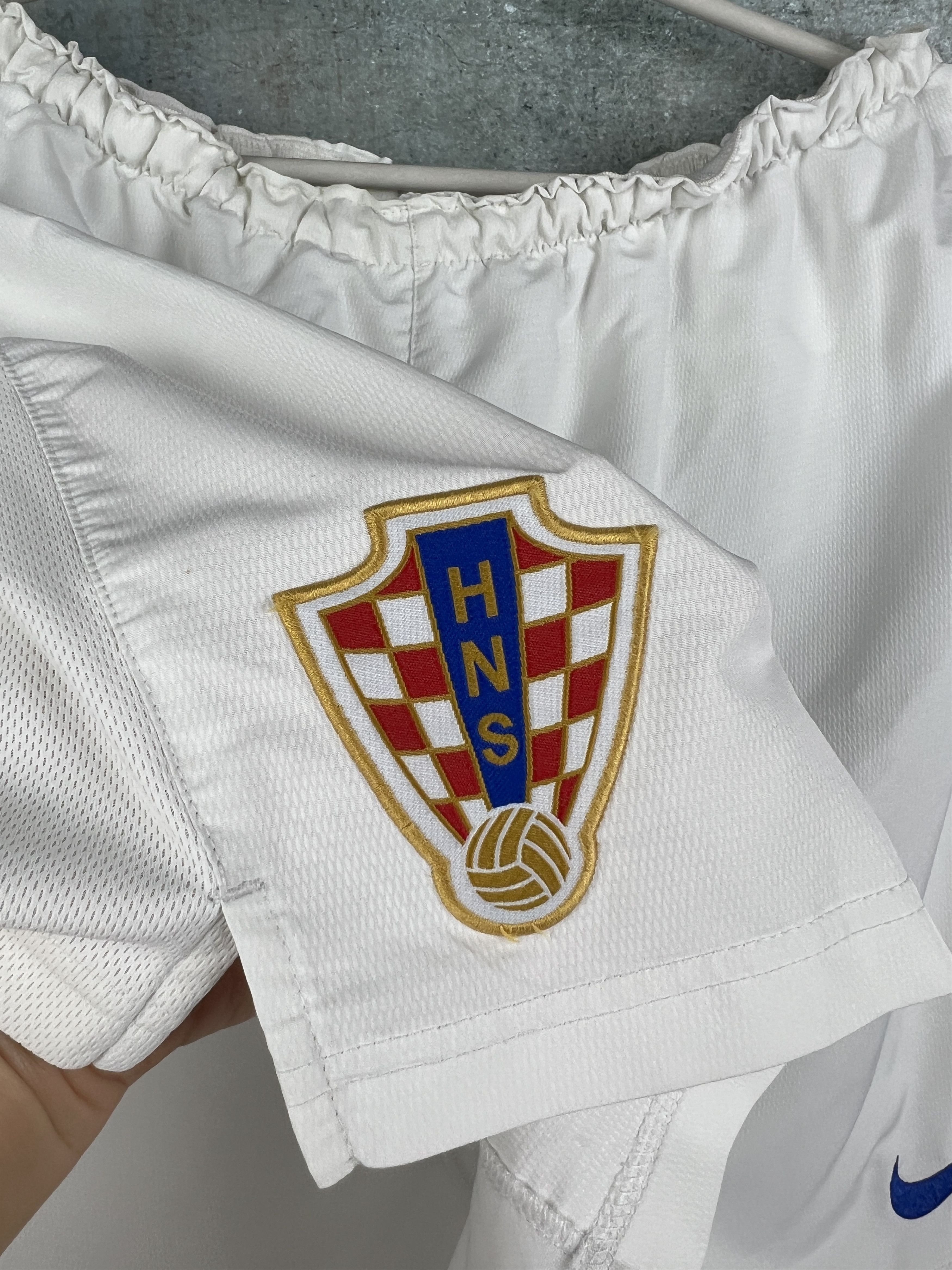 Nike Vintage Nike Croatia Football Shorts Athletic National Team Size US 34 / EU 50 - 5 Thumbnail