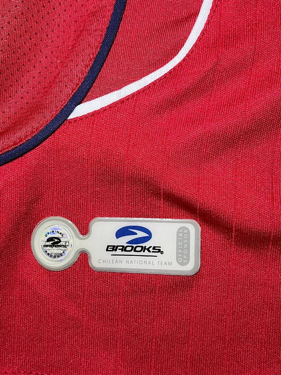 Brooks Brooks Chile national football team 2007-2009 jersey Size US M / EU 48-50 / 2 - 6 Thumbnail