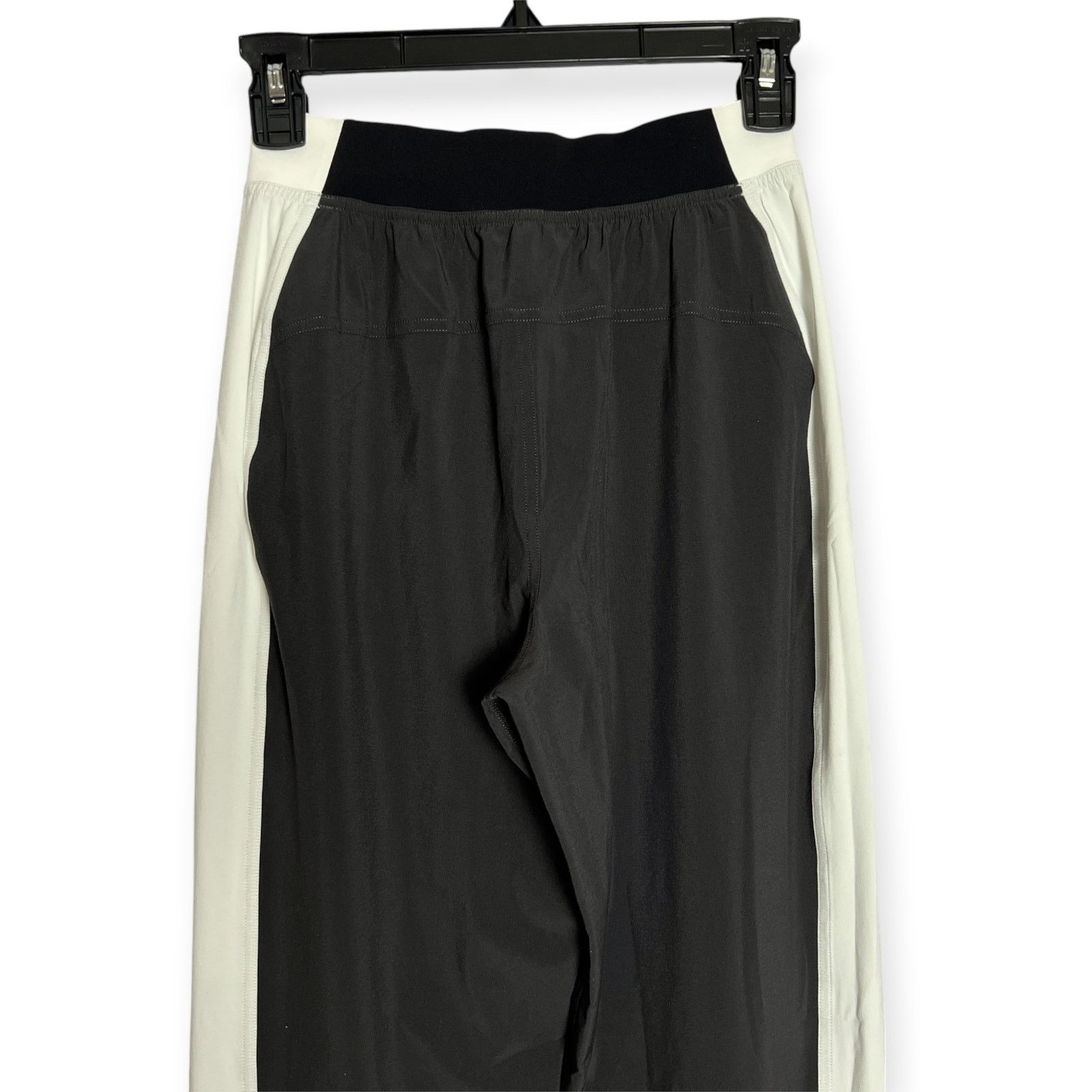 Lululemon Lululemon Adapted State Jogger Black White Size 2 NWT Size 26" / US 2 / IT 38 - 7 Thumbnail